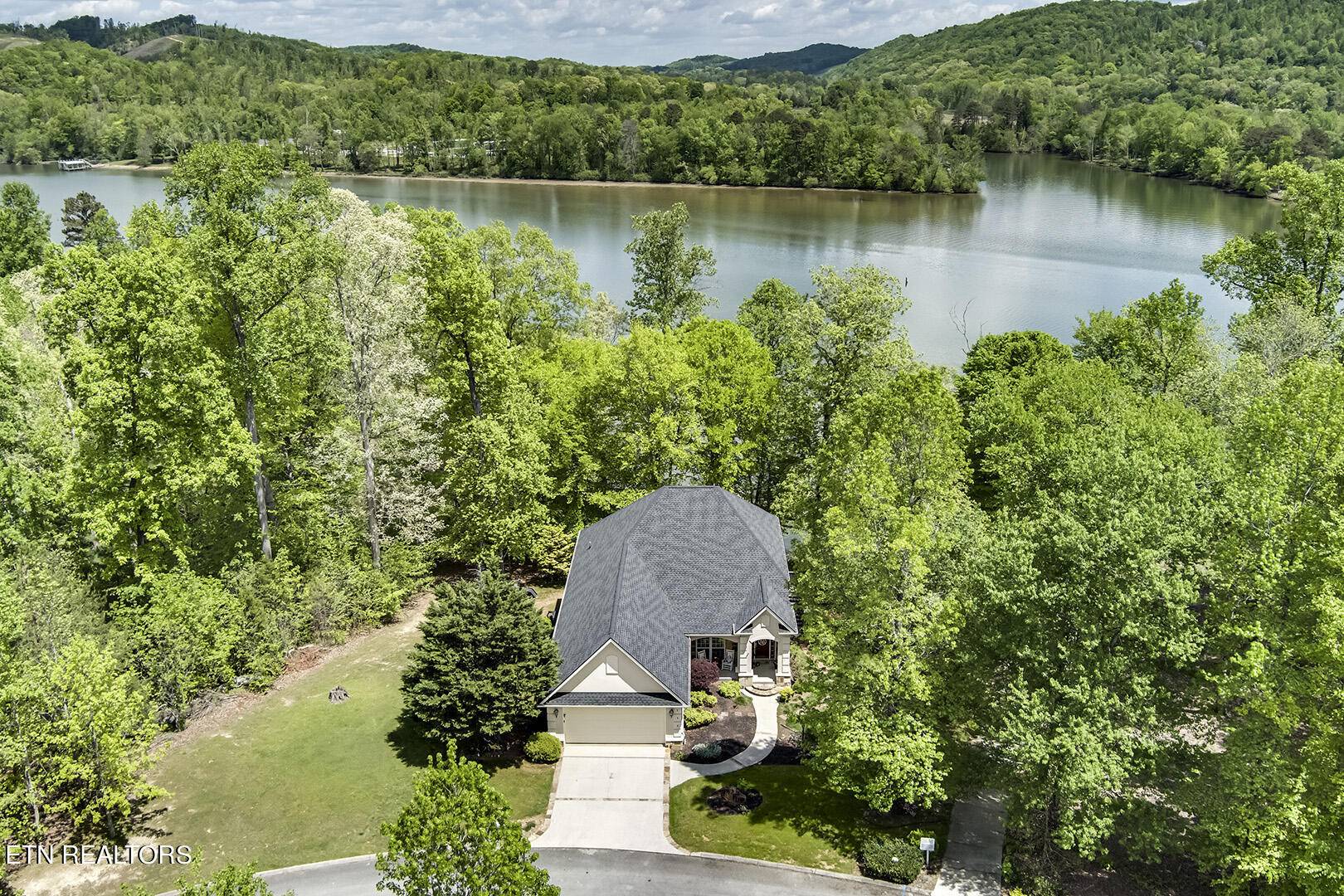 Harriman, TN 37748,113 Osprey WAY