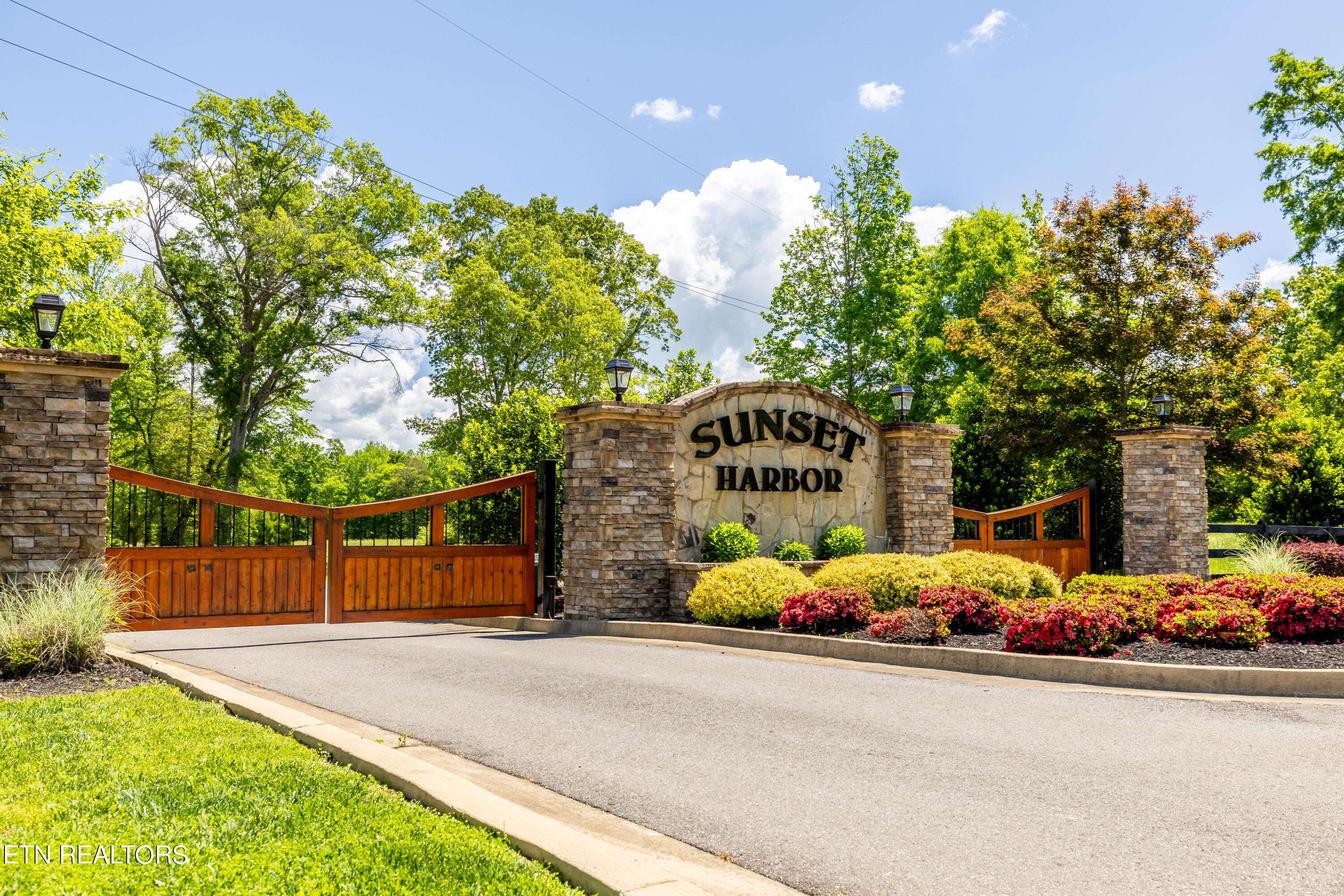 Dandridge, TN 37725,Peaceful Point Lot #11