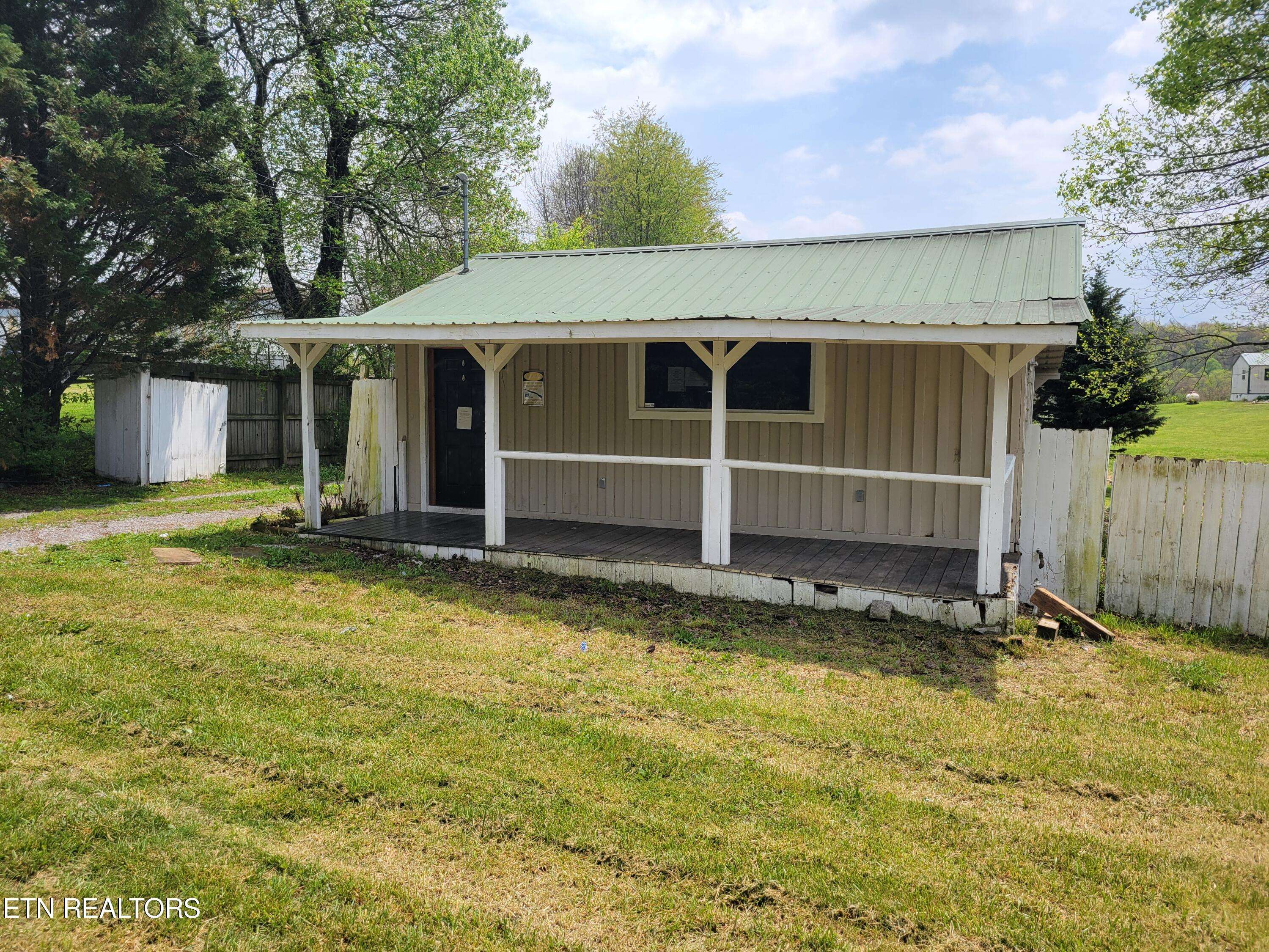 Crossville, TN 38571,1470 Creston Rd