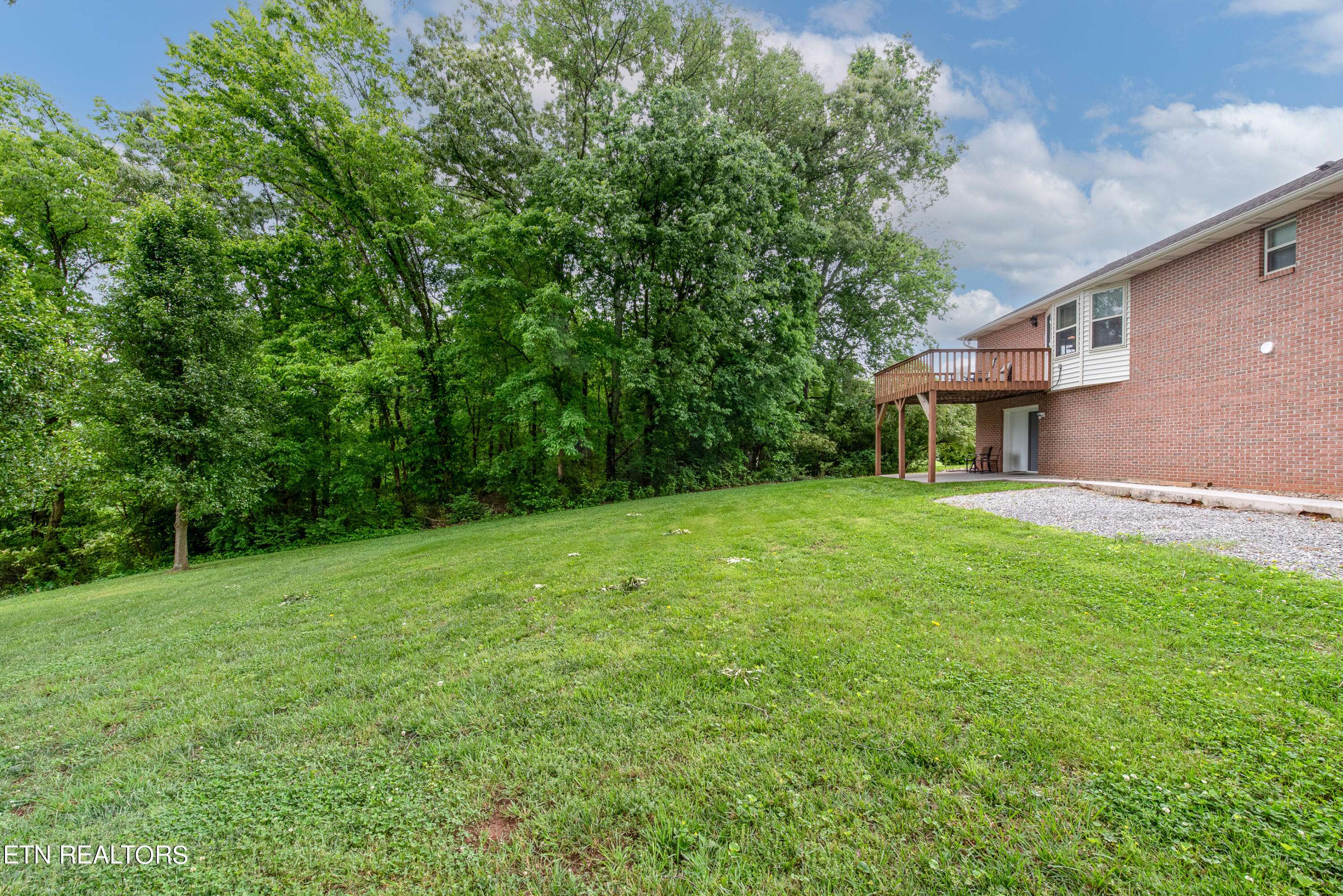 Maryville, TN 37801,3690 Deerstone DR