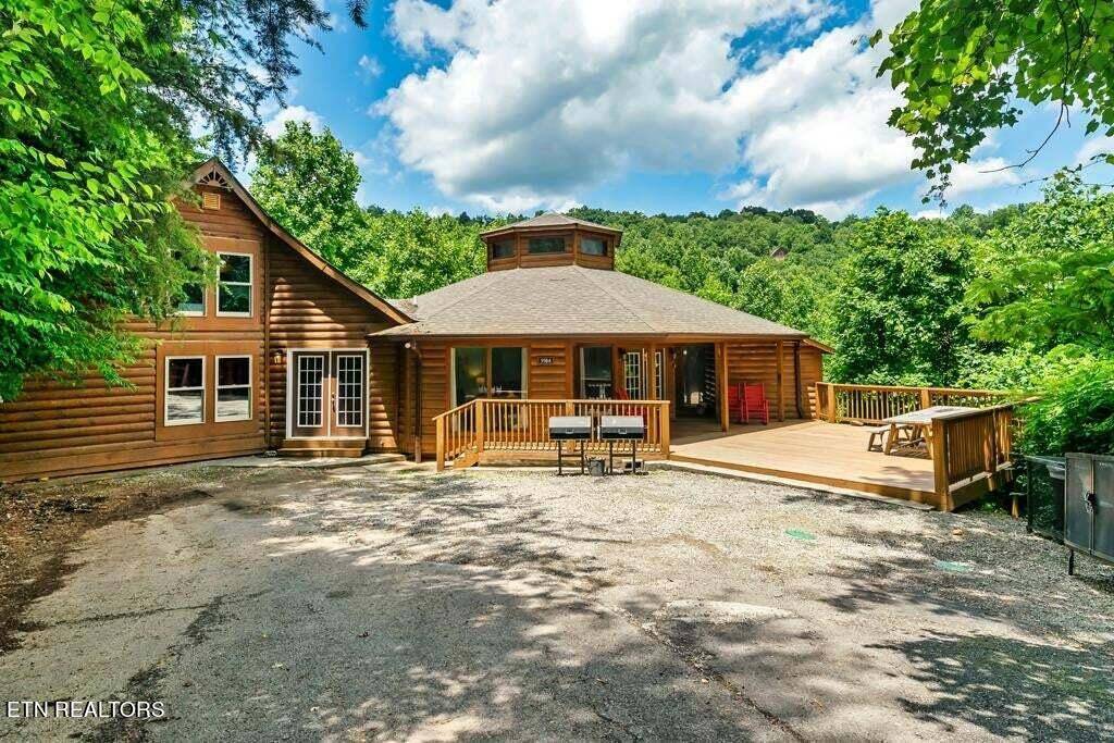 Gatlinburg, TN 37738,1104 Condo DR