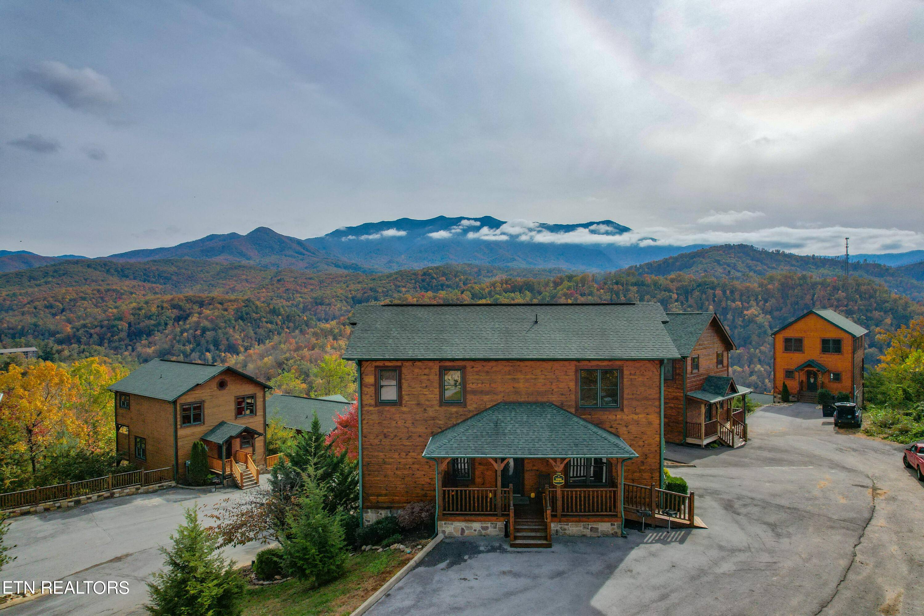 Gatlinburg, TN 37738,779 Park Vista Way