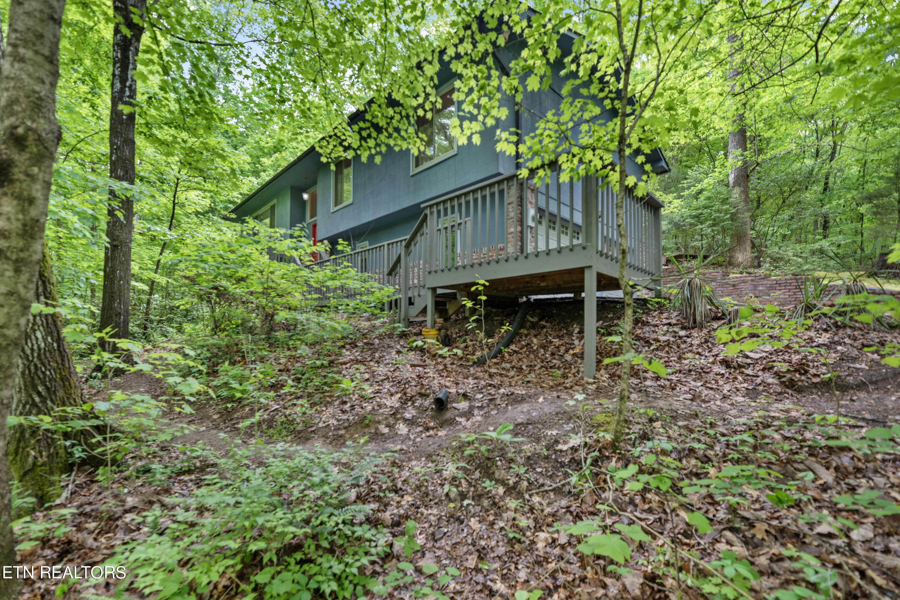 Oak Ridge, TN 37830,104 Connors PL