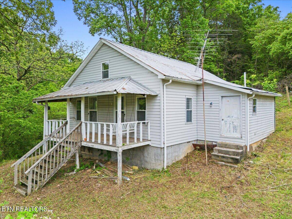 New Tazewell, TN 37825,739 Loop Hollow Rd