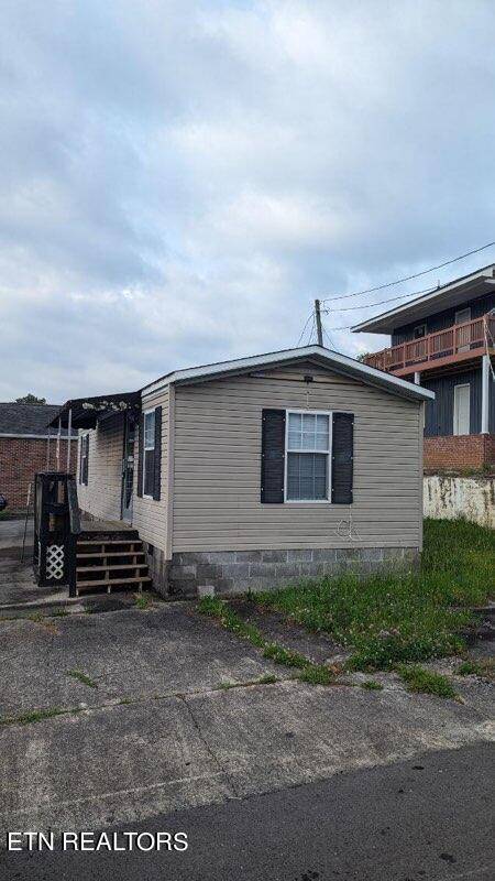 Madisonville, TN 37354,130 College St