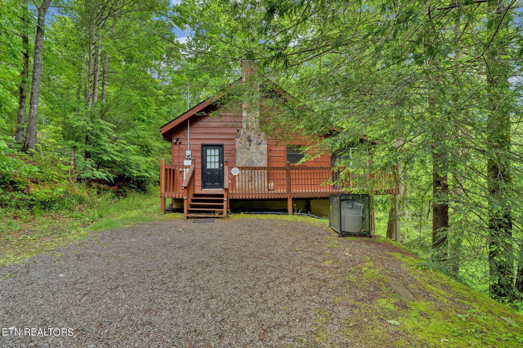 Sevierville, TN 37876,4164 Lumber Jack WAY