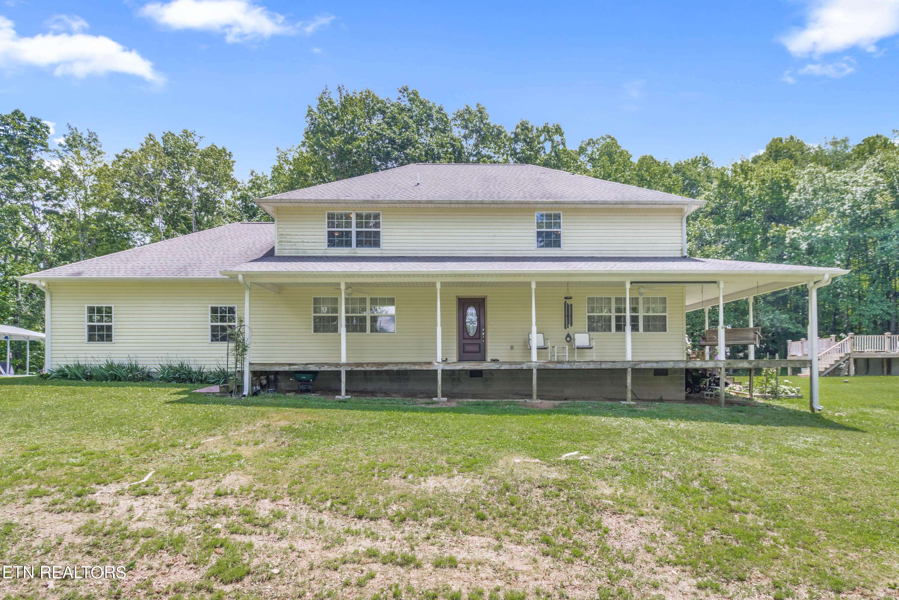 Sunbright, TN 37872,228 Mullins Lane