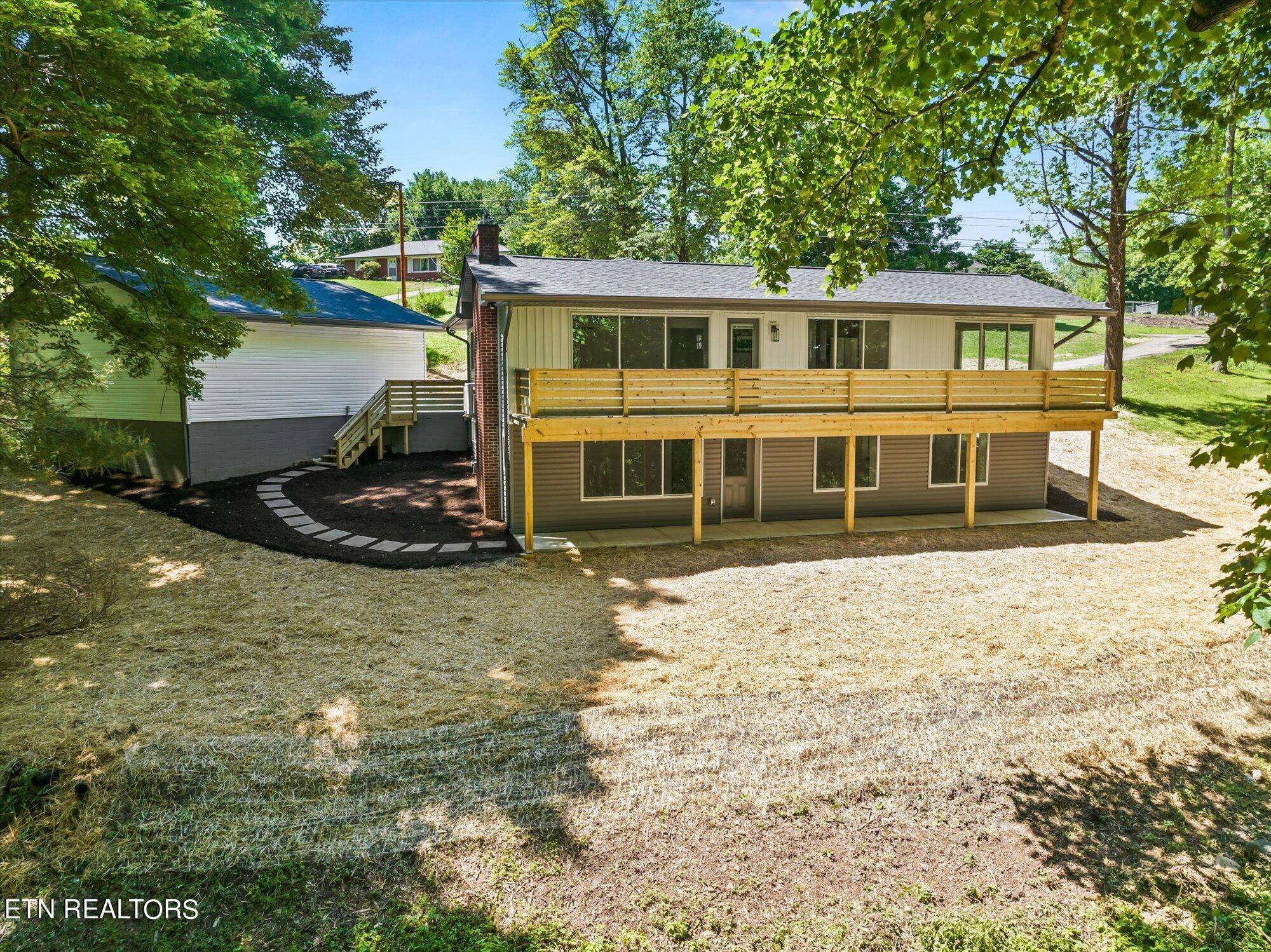 Harriman, TN 37748,141 Emory Heights Rd