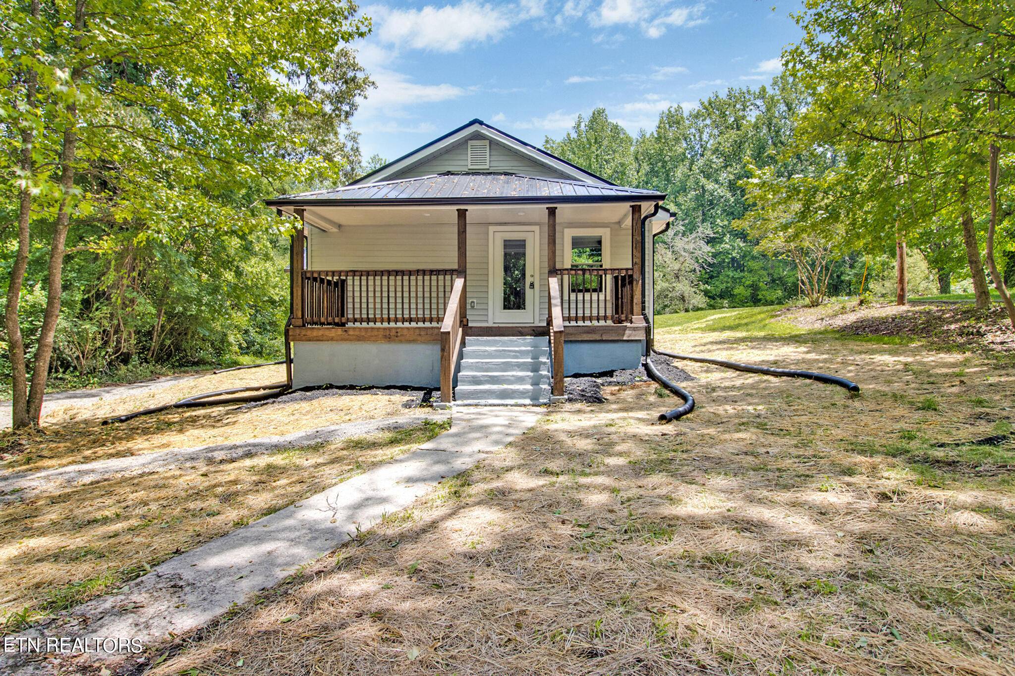 Harriman, TN 37748,205 Woods Chapel Rd