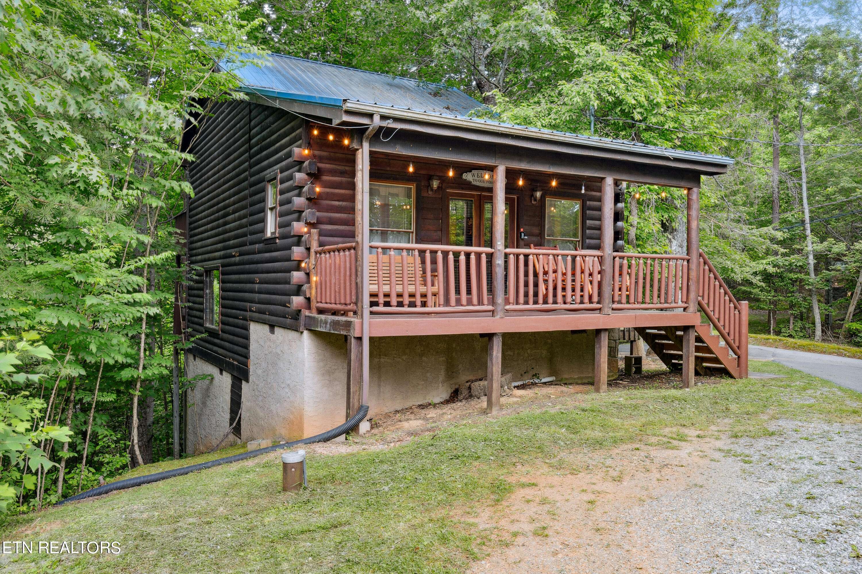 Sevierville, TN 37876,1801 Beach Front DR