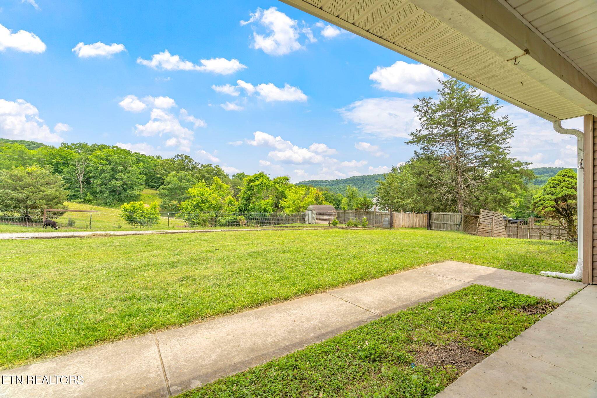 Maynardville, TN 37807,135 Buck LN