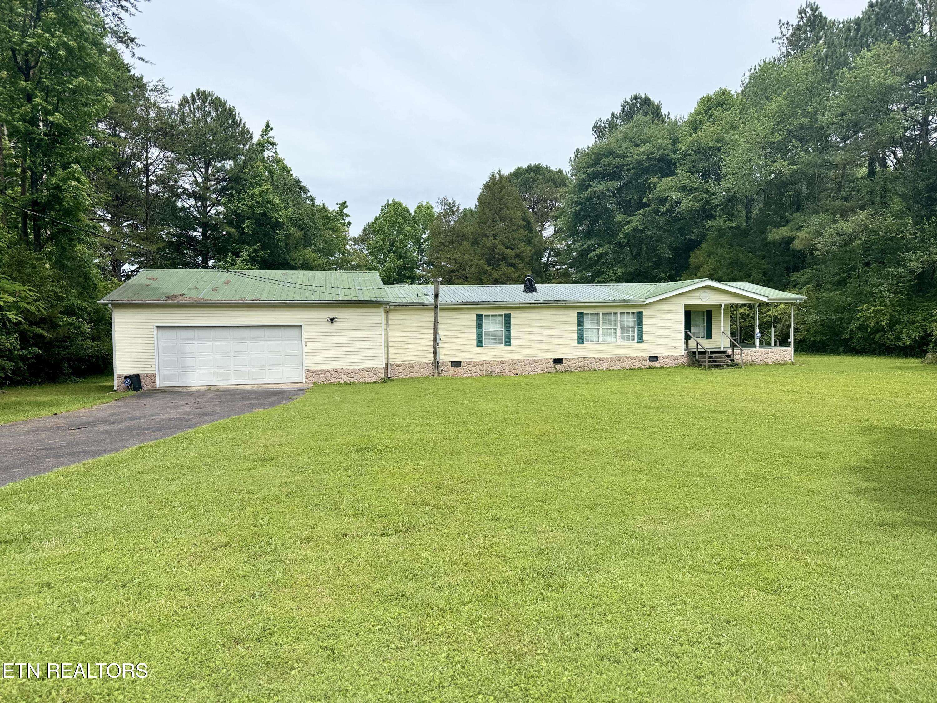 Spring City, TN 37381,929 Payne LN