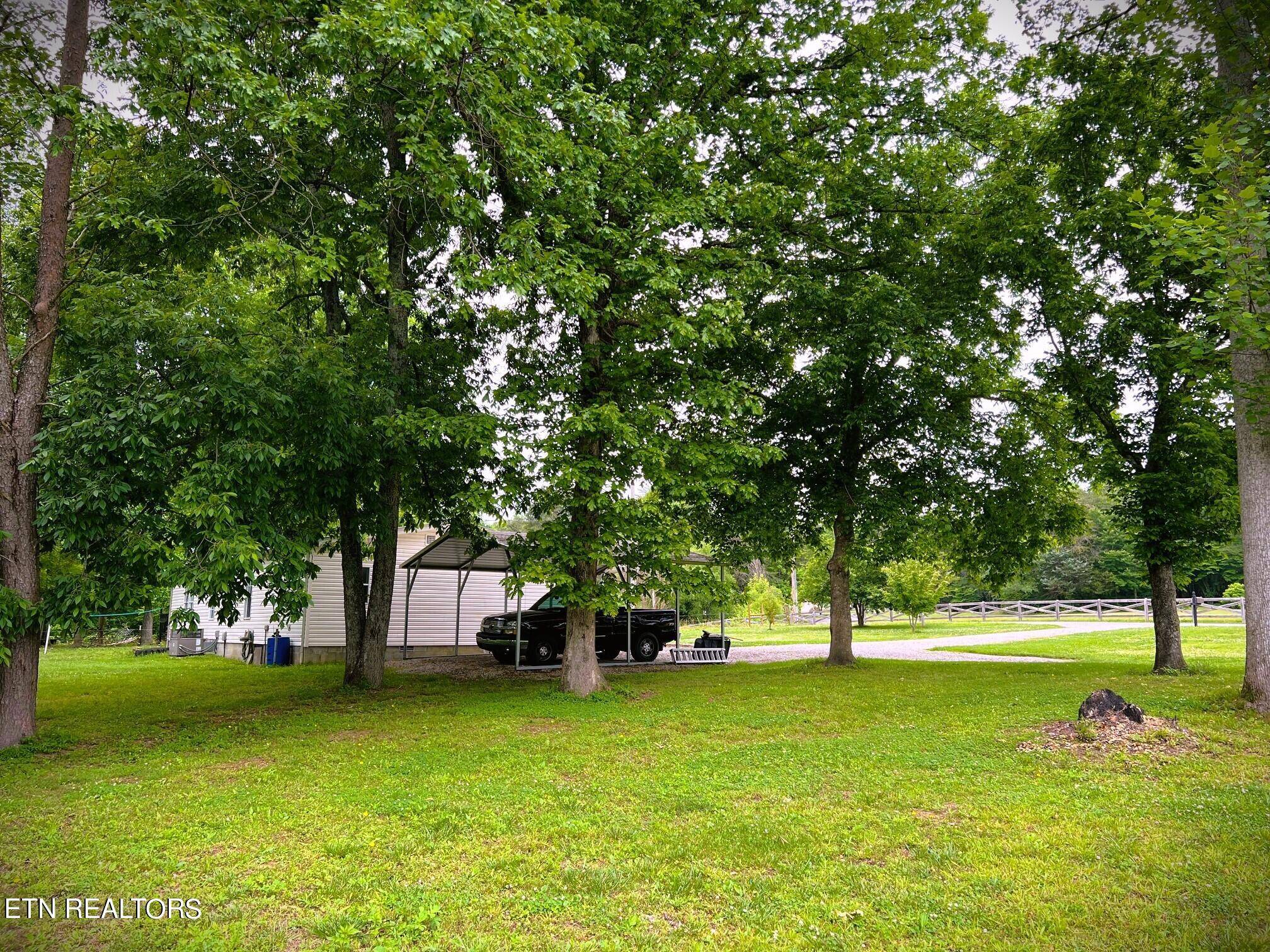 Hilham, TN 38568,284 Swan LN