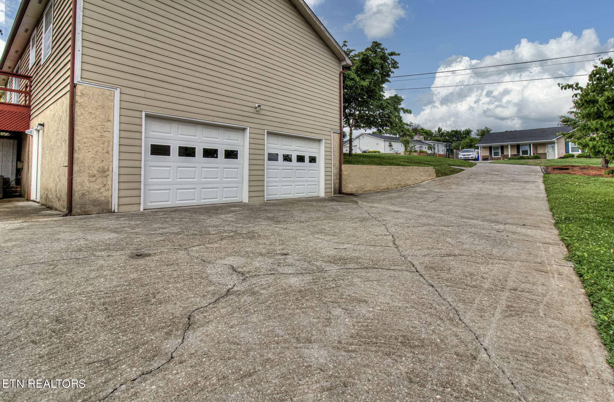Knoxville, TN 37923,1320 Windamere Rd