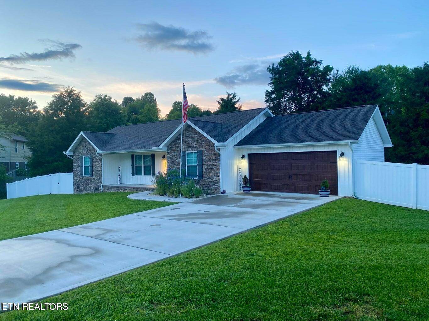 New Tazewell, TN 37825,200 J B St