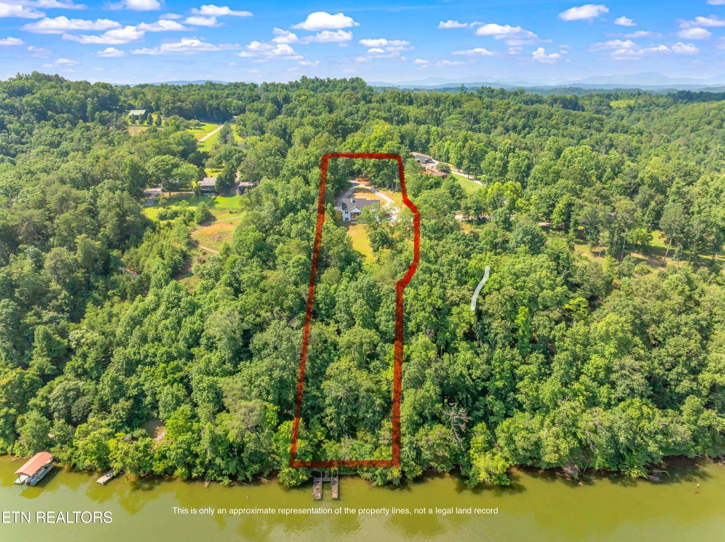 Harriman, TN 37748,914 Skyline DR