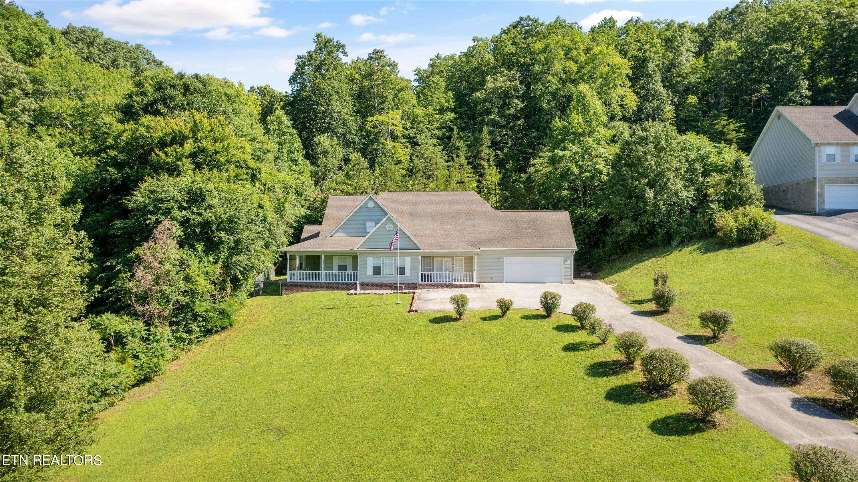 Oliver Springs, TN 37840,112 Richards DR