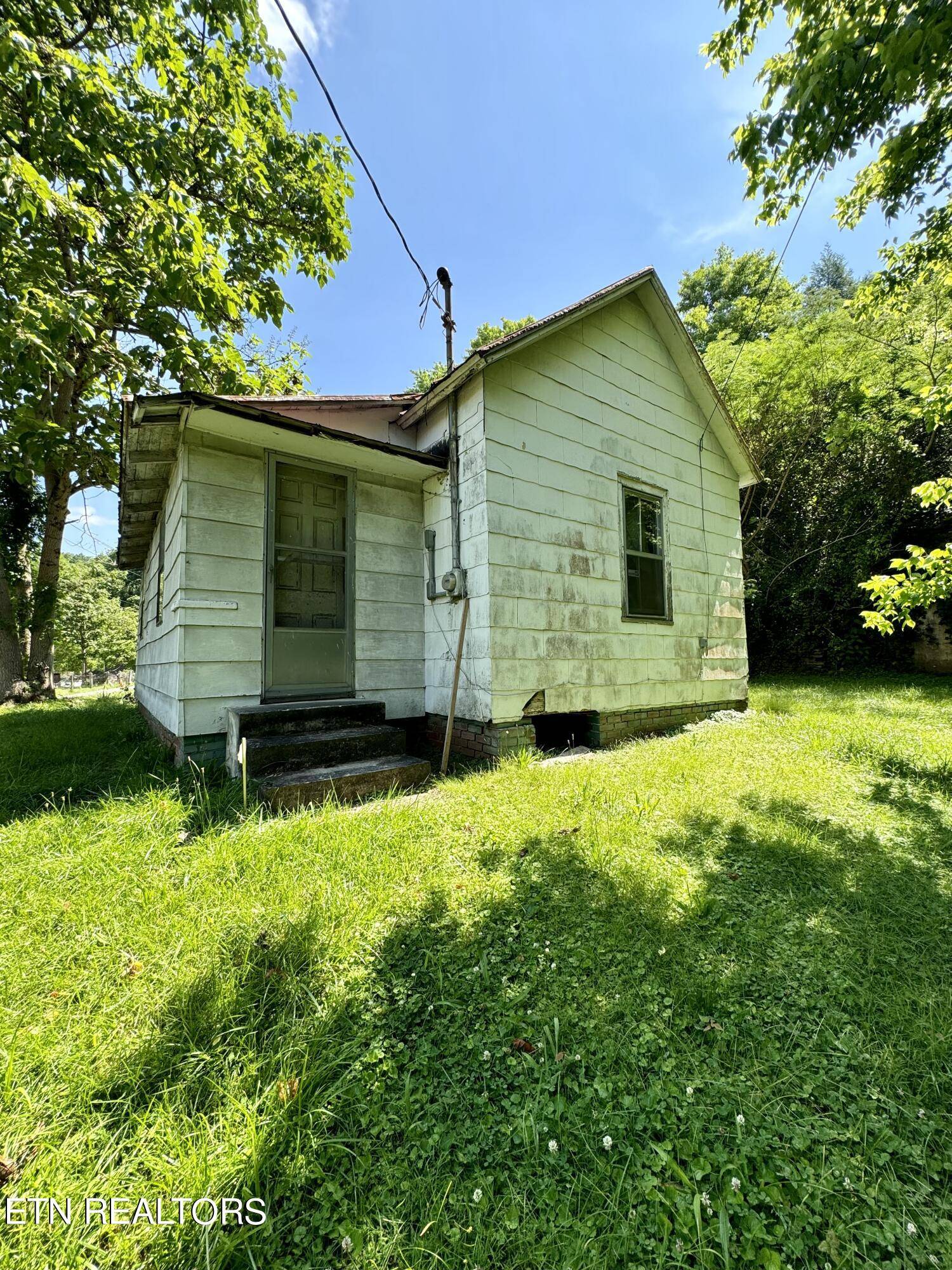 Rocky Top, TN 37769,Briceville Hwy