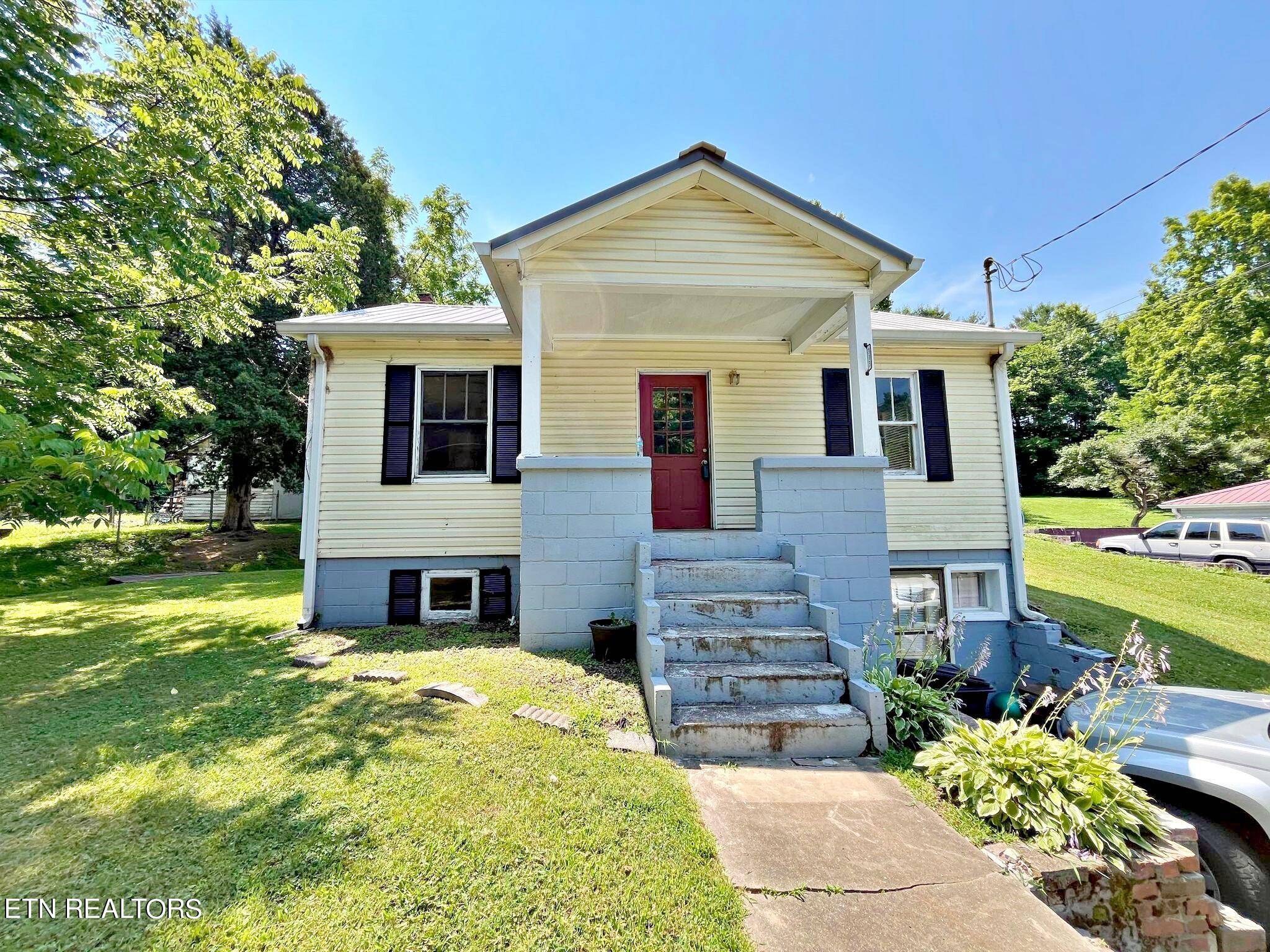 Athens, TN 37303,313 Glendale Avenue