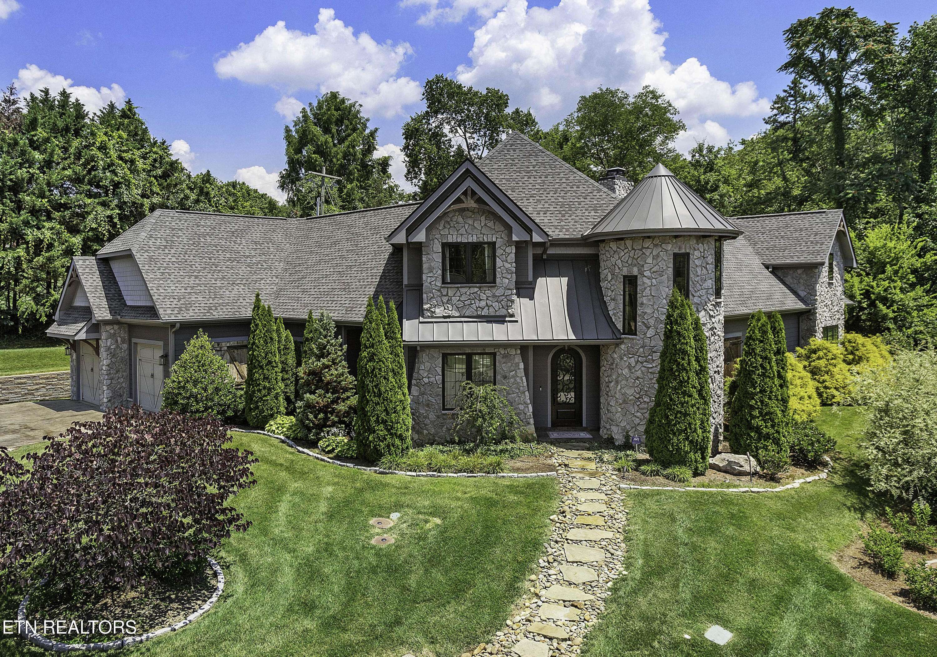 Knoxville, TN 37919,900 Artisan WAY