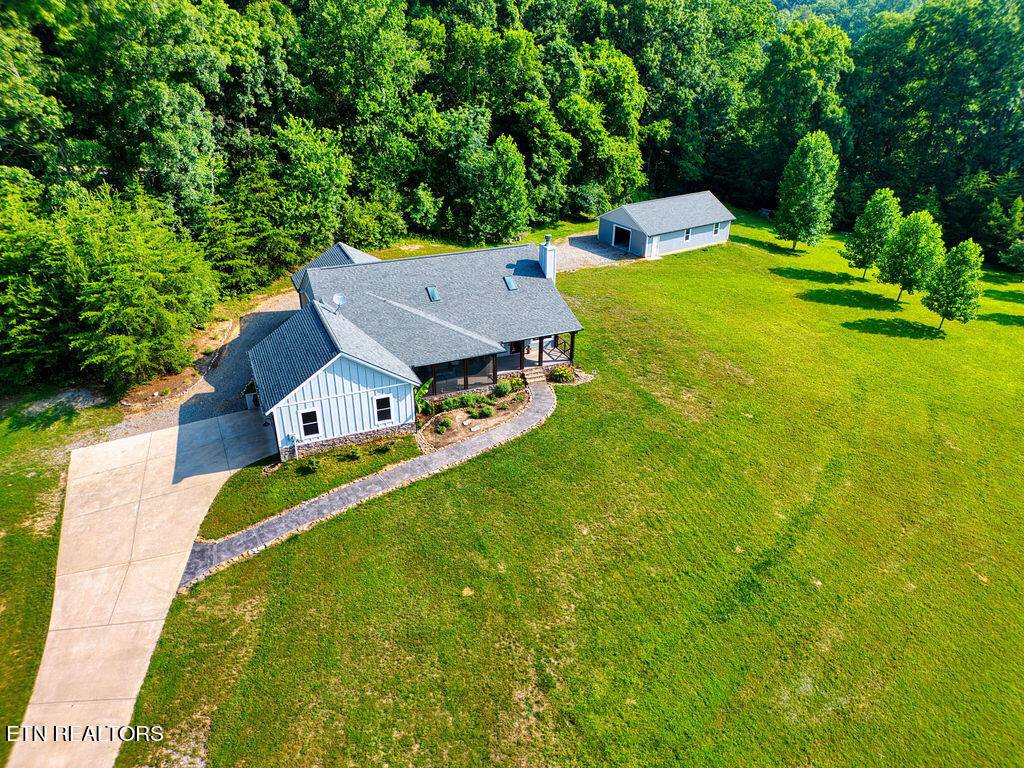 Heiskell, TN 37754,9760 Chestnut Ridge Rd