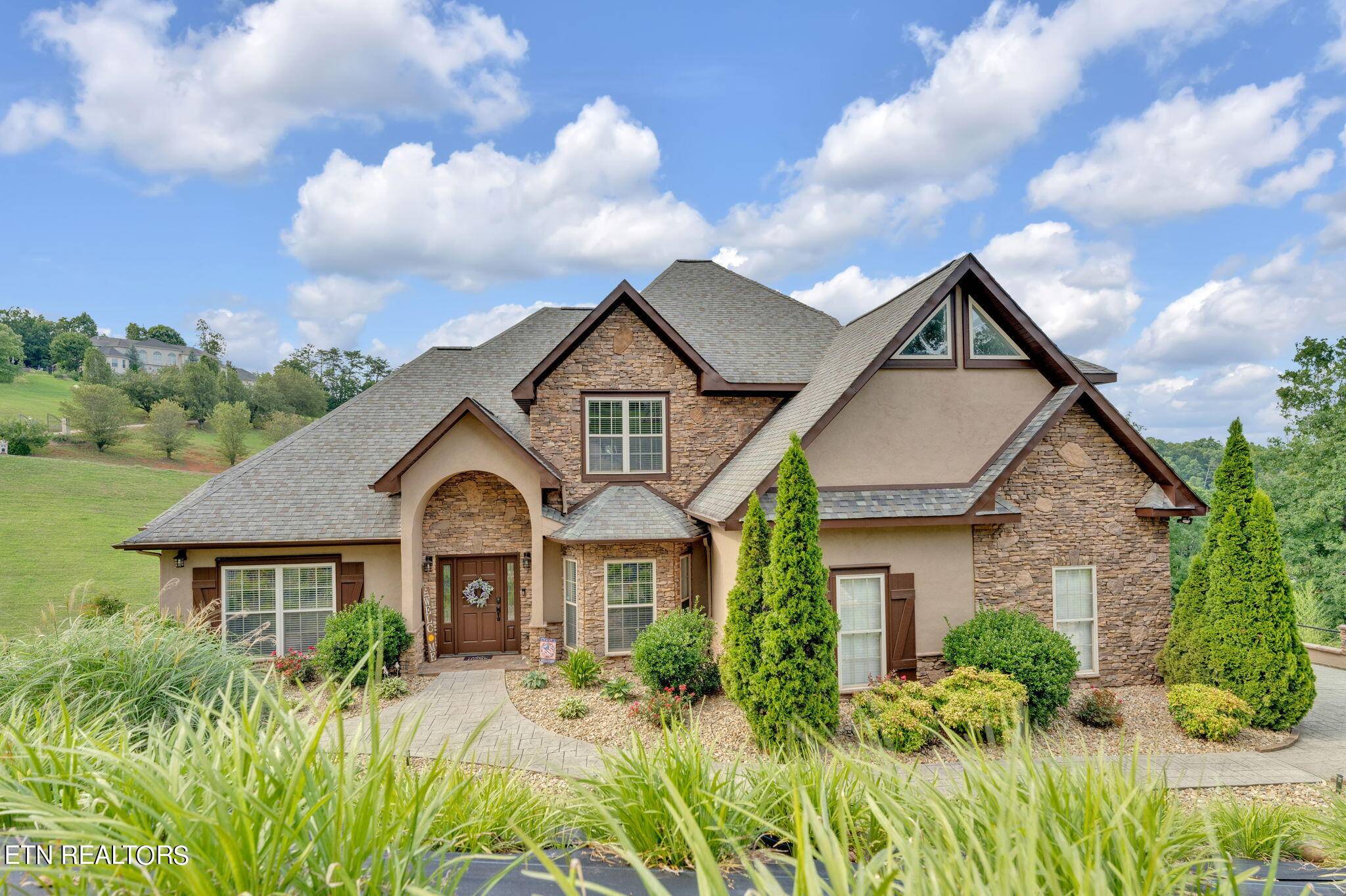 Kodak, TN 37764,3419 Bentwood DR