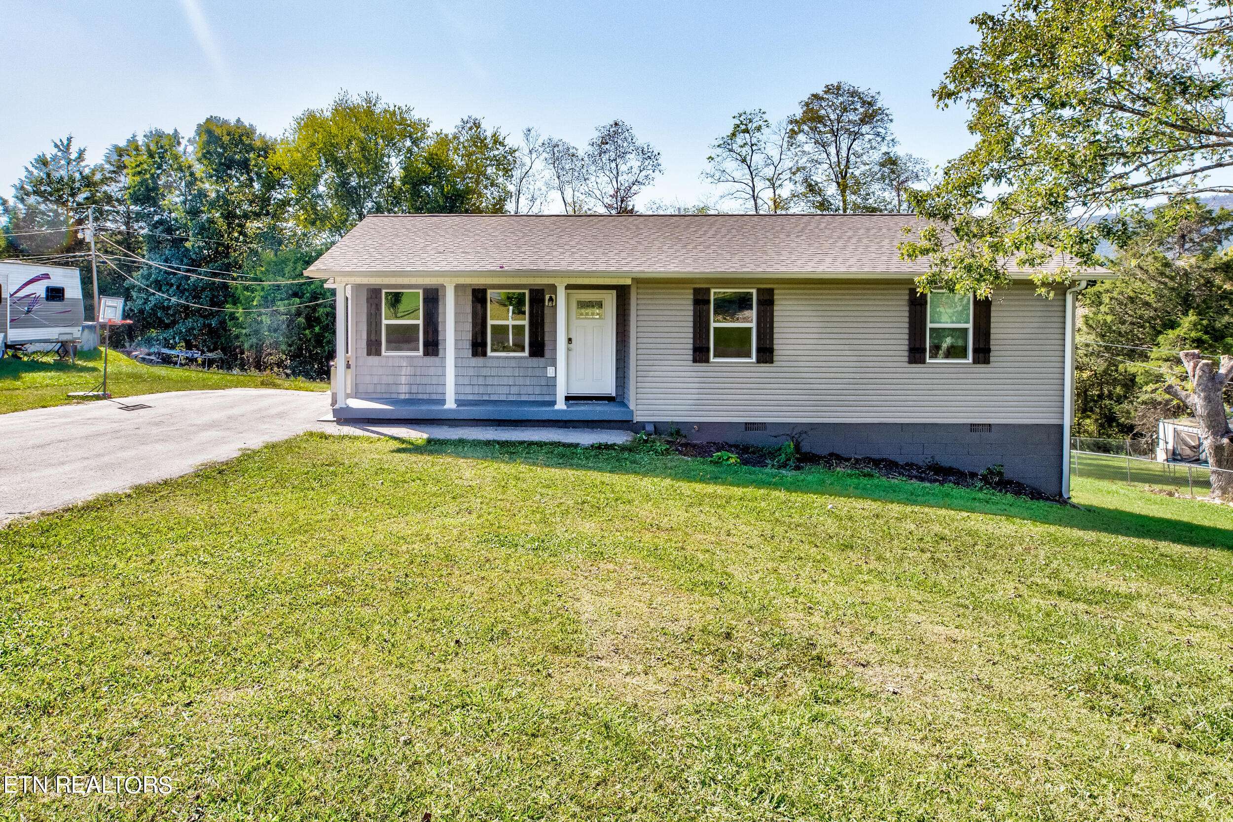 Lafollette, TN 37766,318 Valley View Rd