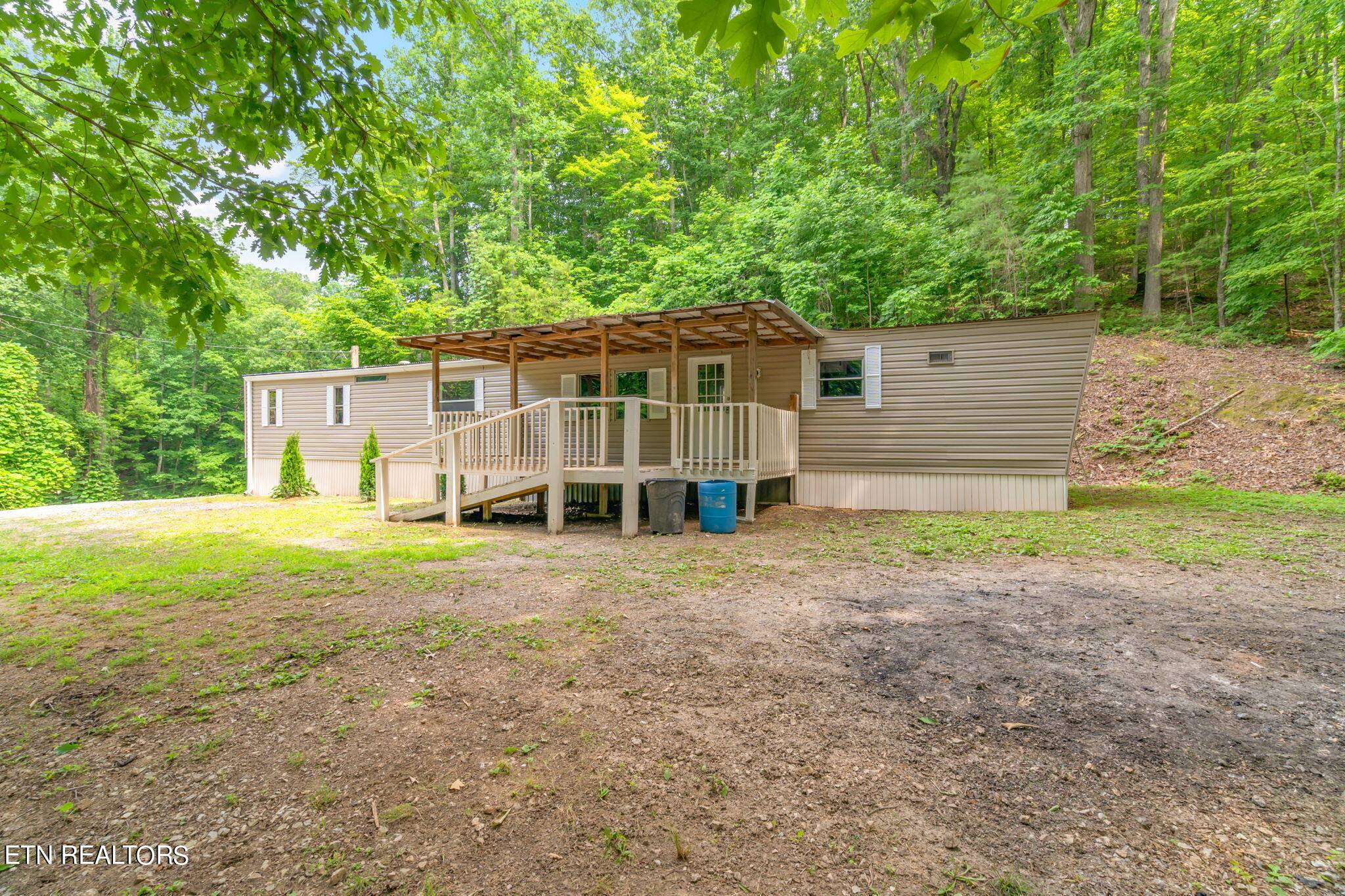 Oliver Springs, TN 37840,184 Shady Rd