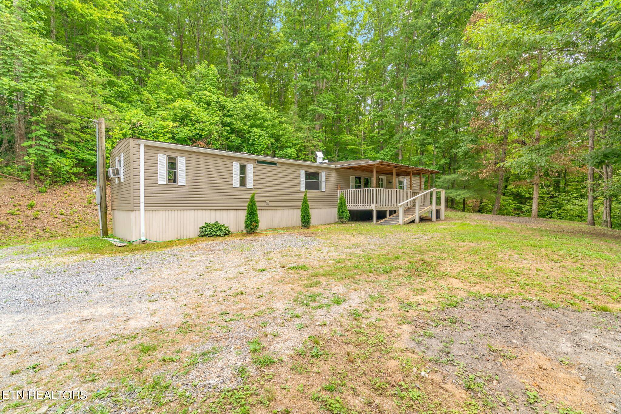 Oliver Springs, TN 37840,184 Shady Rd