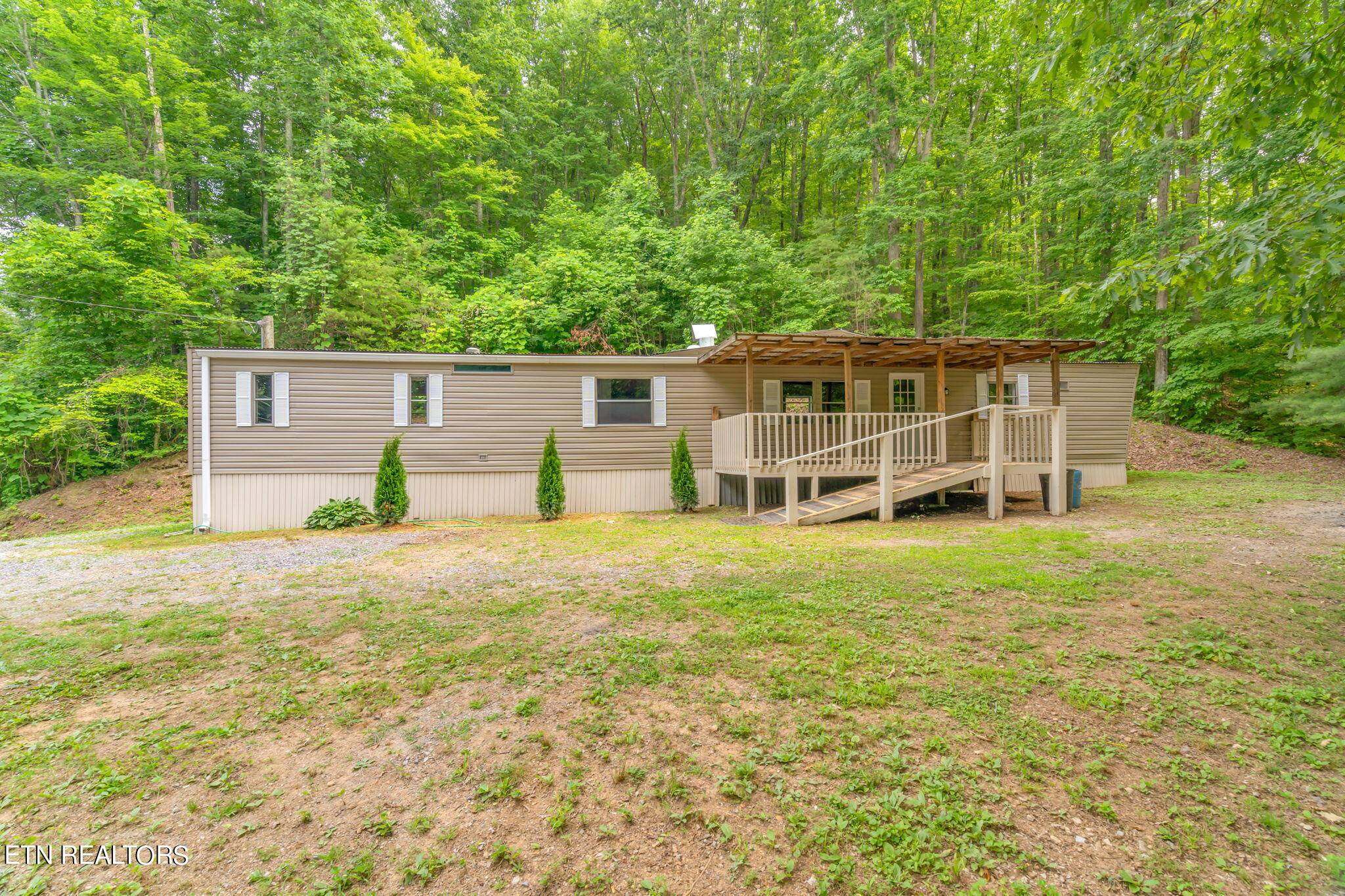 Oliver Springs, TN 37840,184 Shady Rd