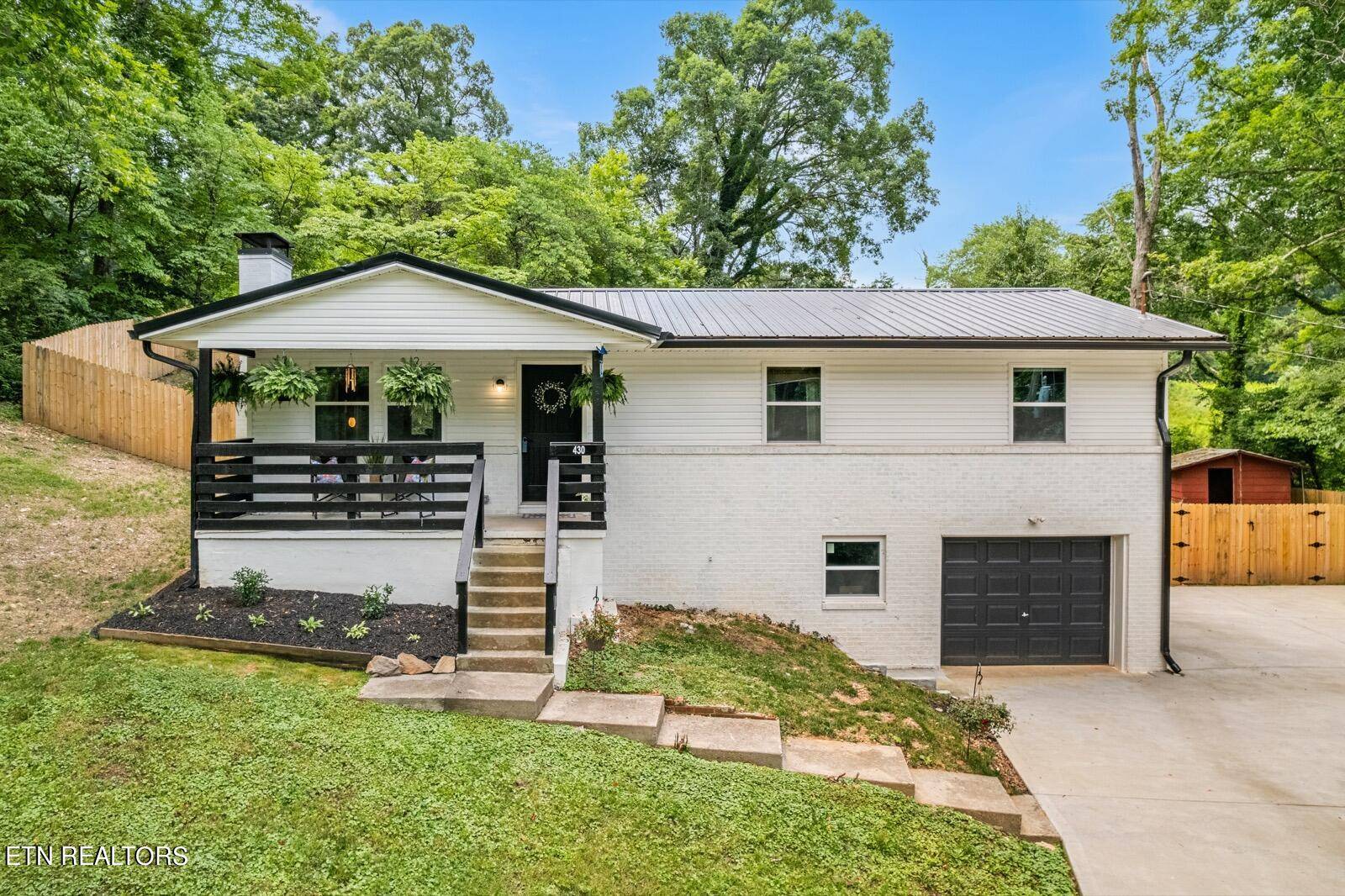 Clinton, TN 37716,430 Sherwood Estates CIR