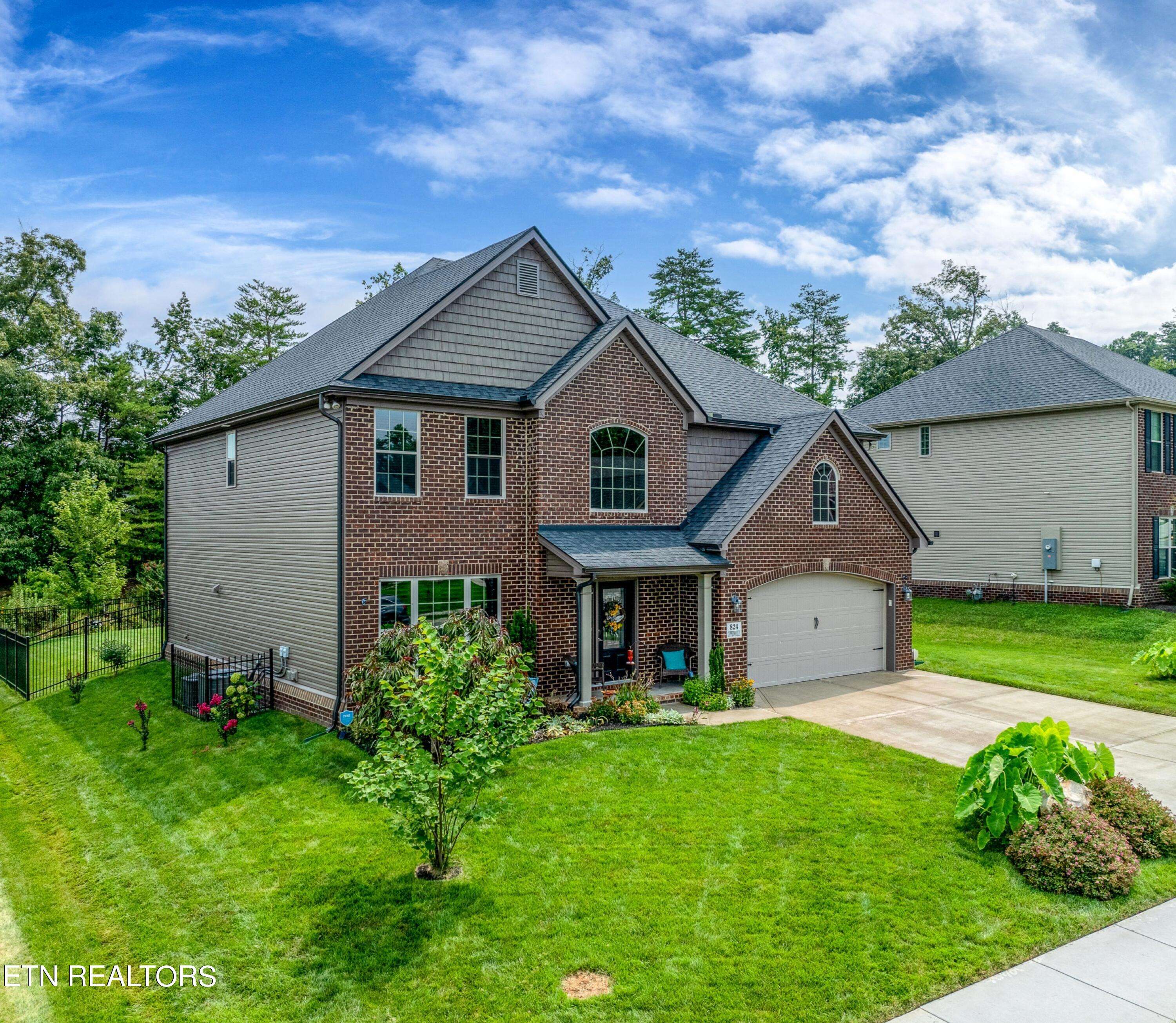 Maryville, TN 37801,824 Copperwood LN