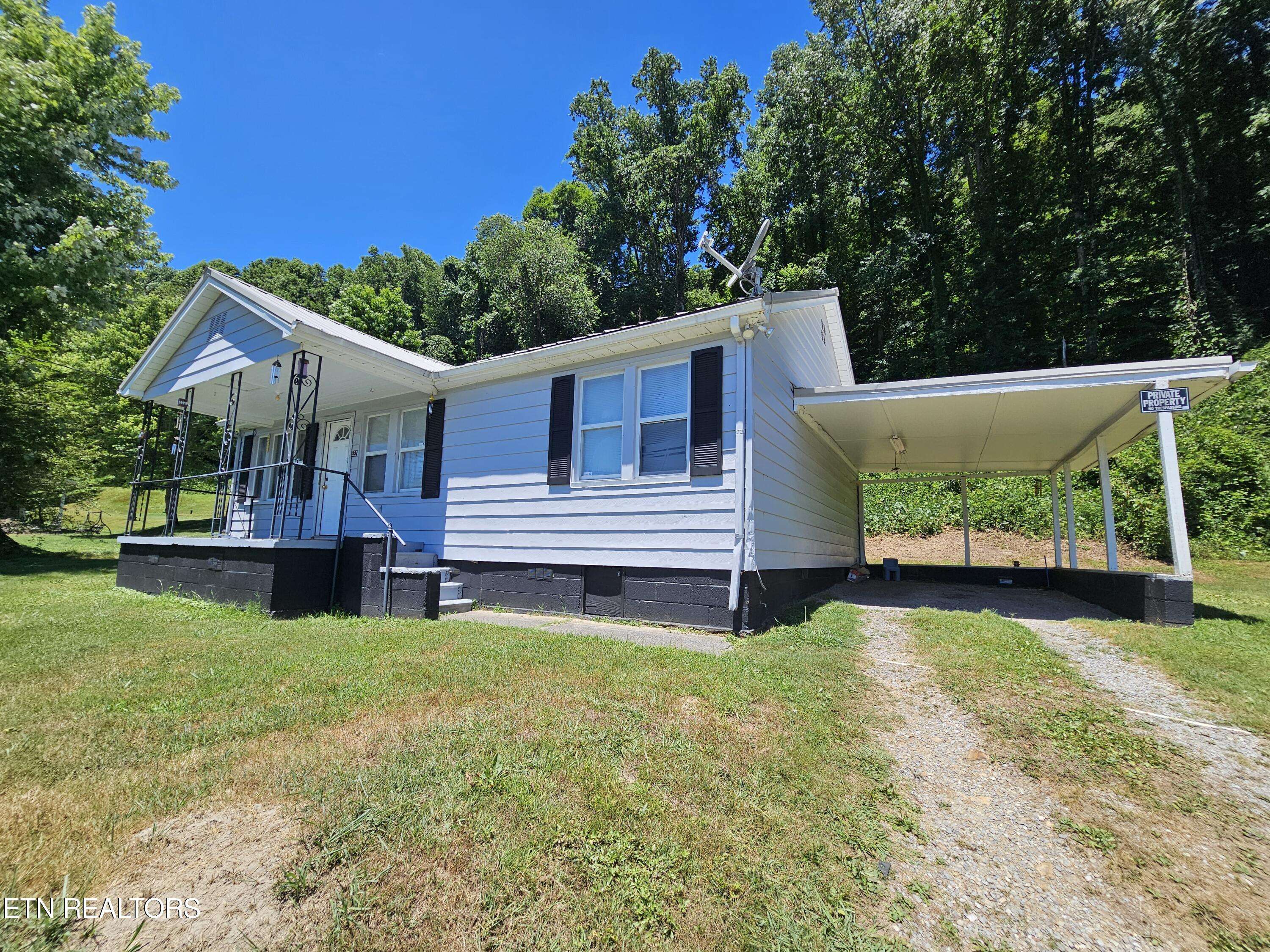 Oliver Springs, TN 37840,522 Hen Valley Rd