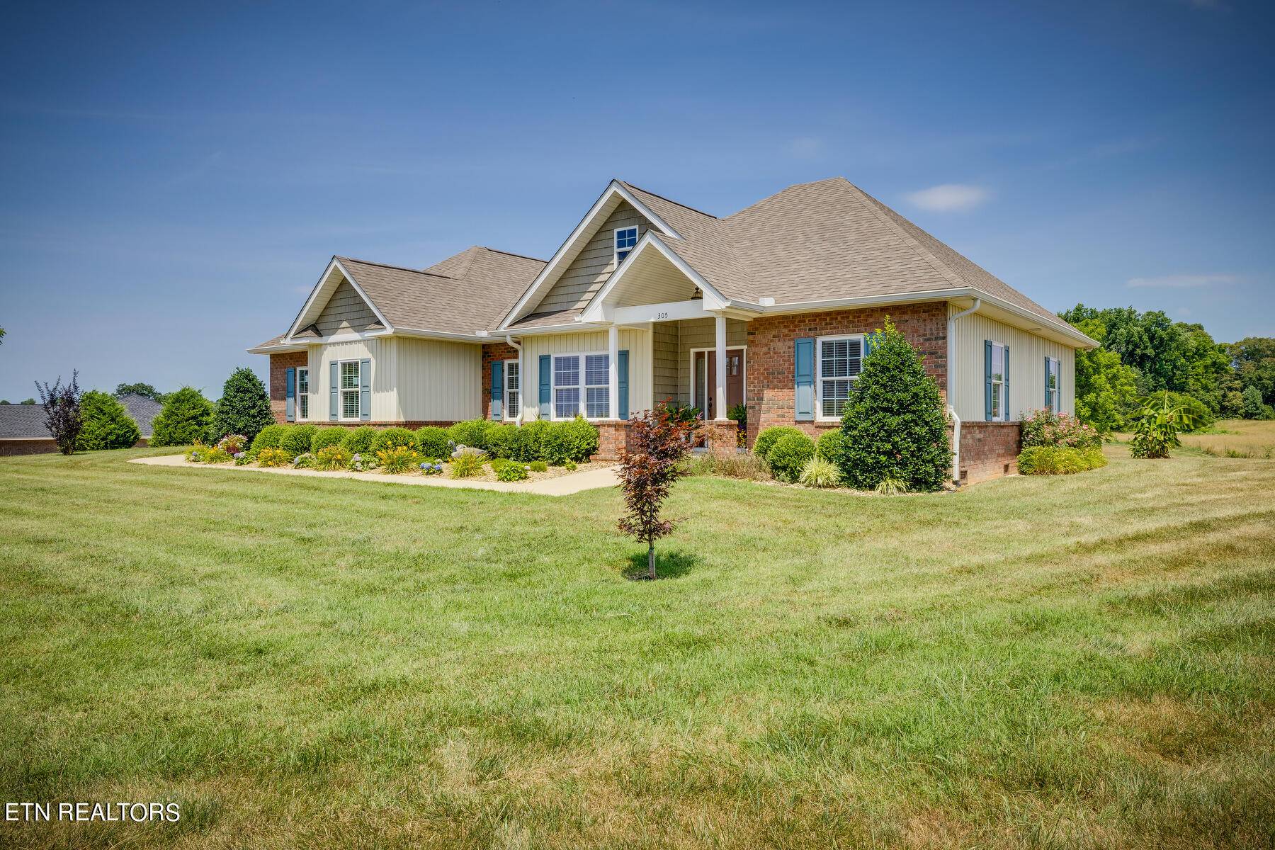 Greeneville, TN 37745,305 Saddle Ridge CT