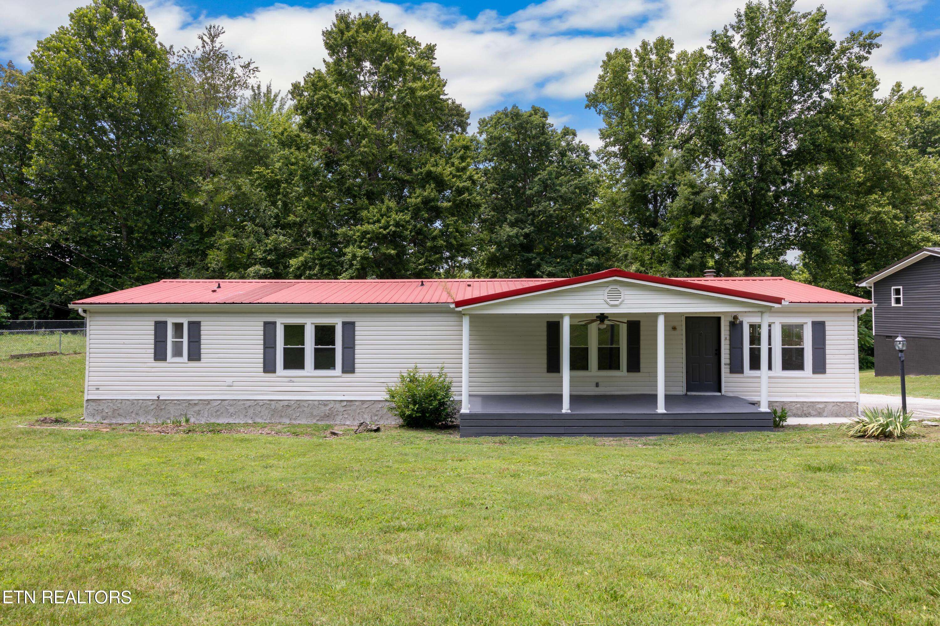 Jacksboro, TN 37757,288 Vanover LN