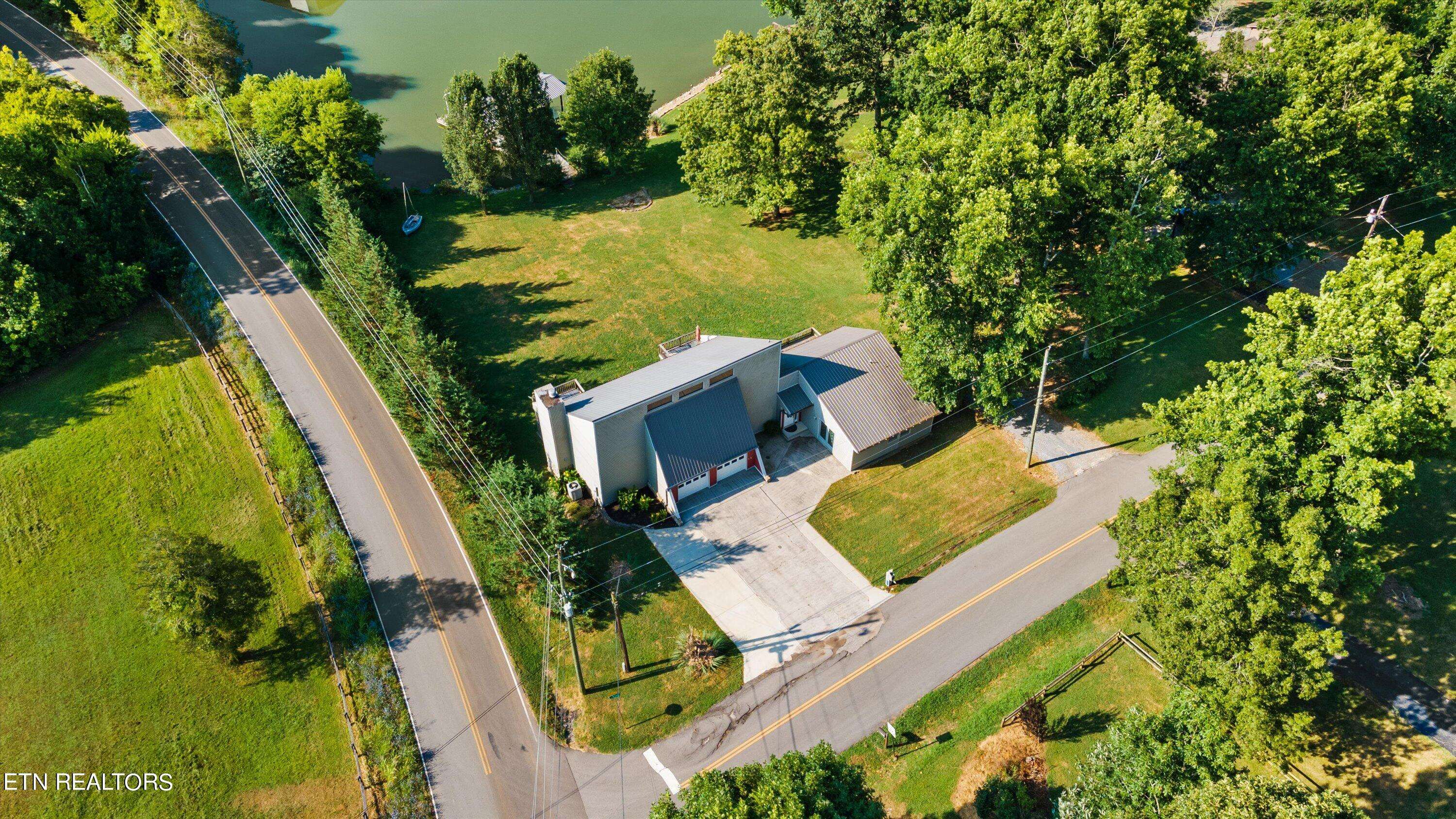 Louisville, TN 37777,4303 Cove DR