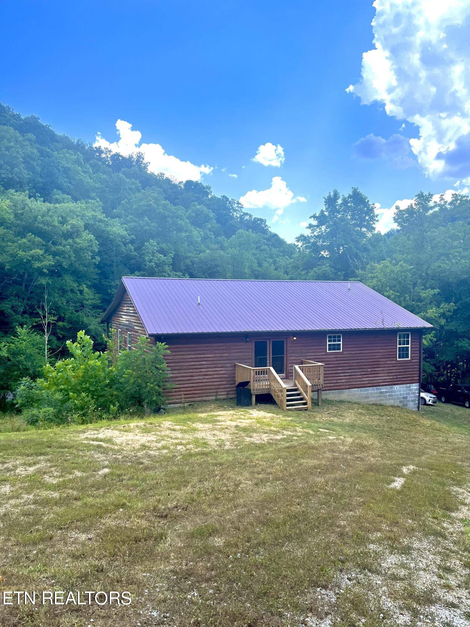 Tazewell, TN 37879,6656 Caney Valley Rd