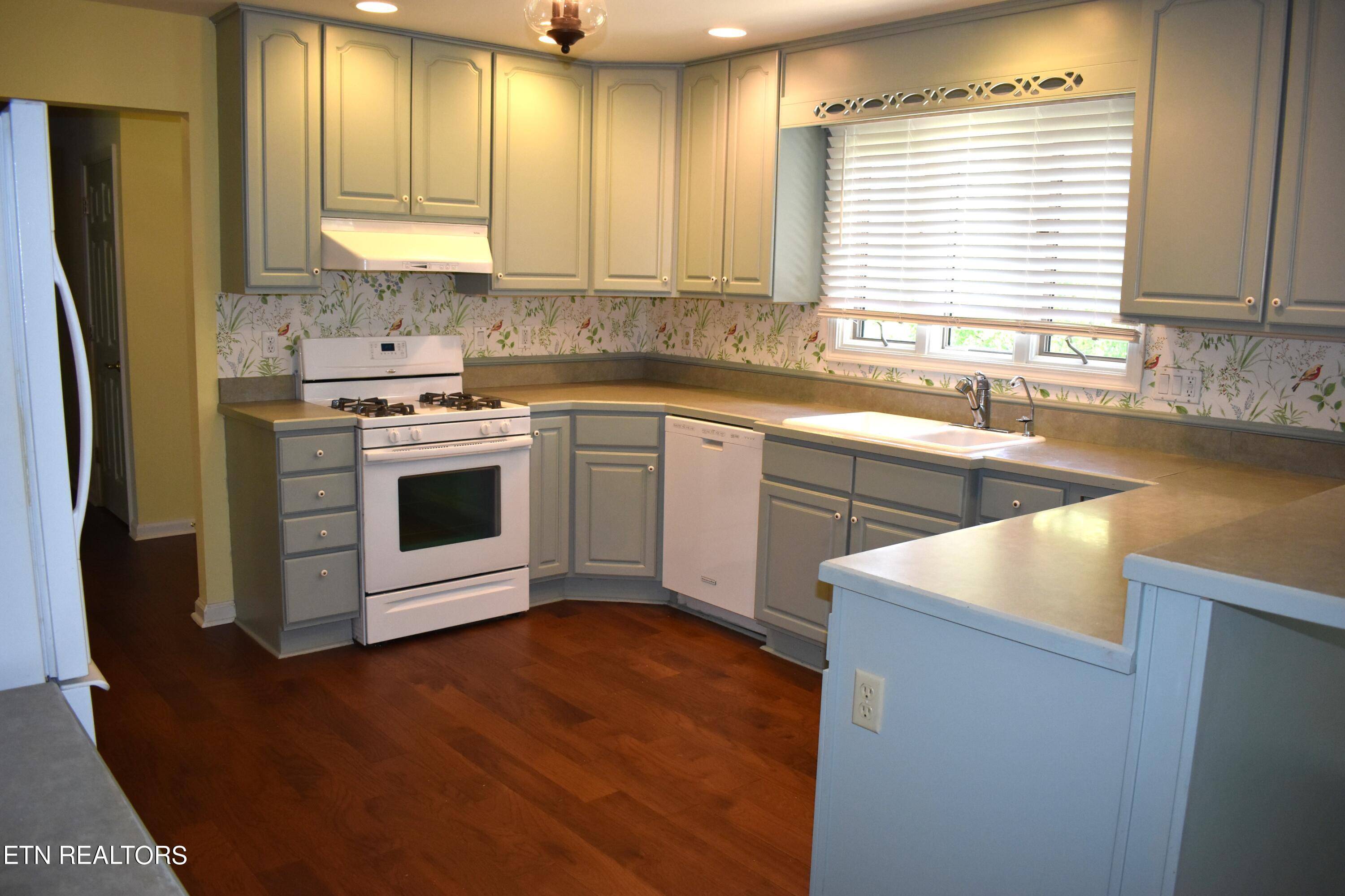 Sparta, TN 38583,530 Meadows Rd