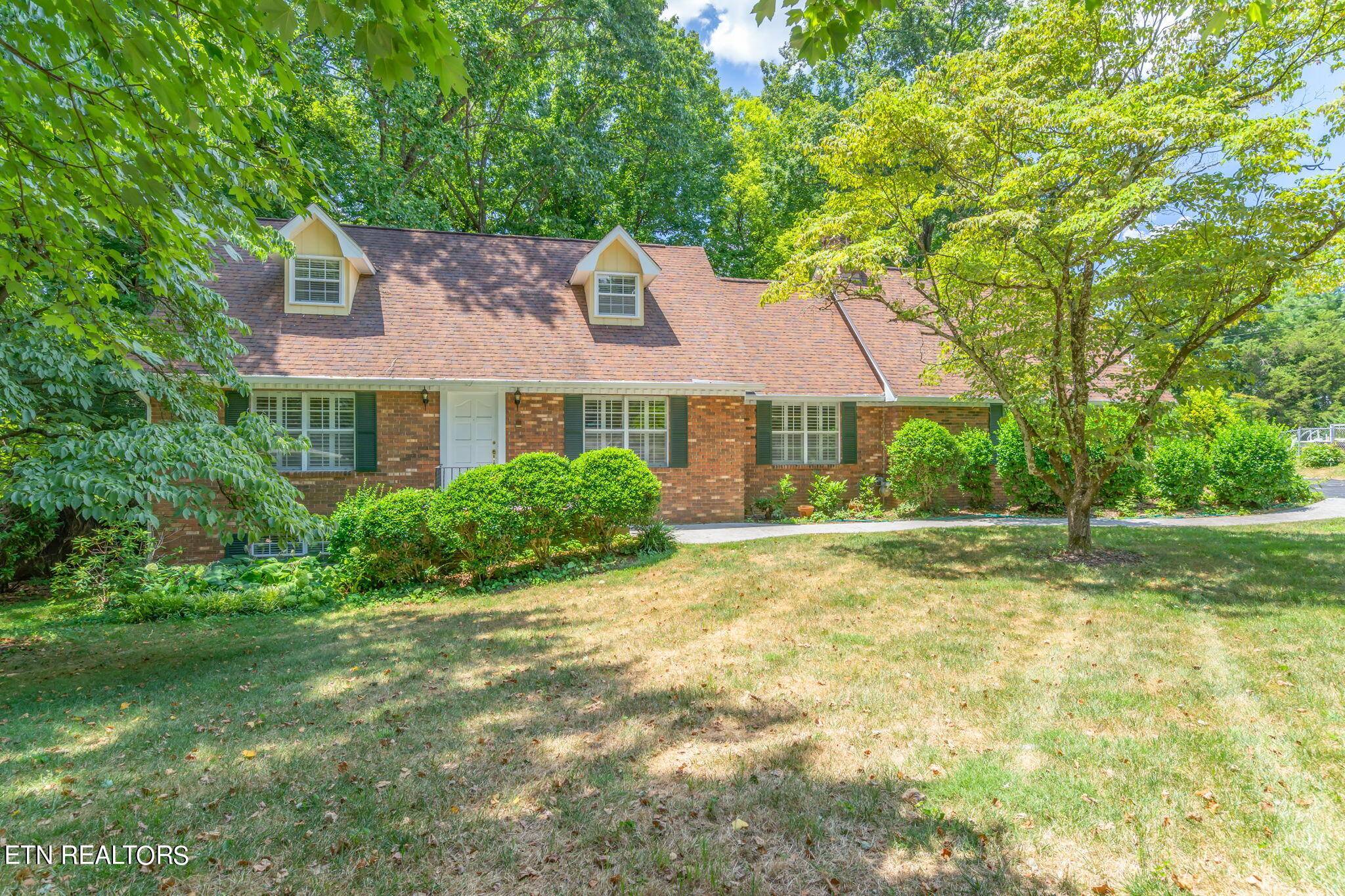 Knoxville, TN 37922,10817 Sallings Rd