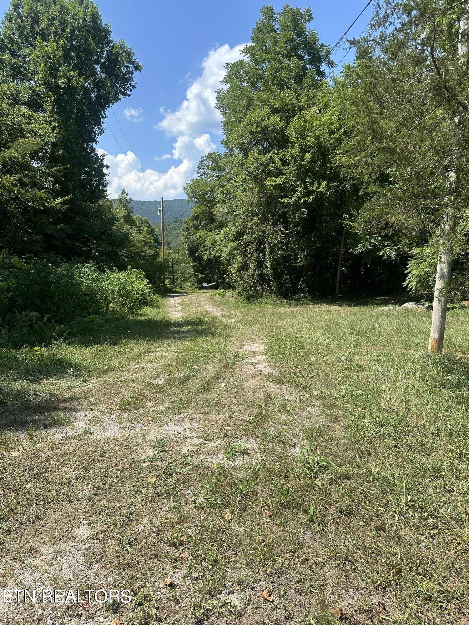 Rutledge, TN 37861,233 Dunville Gap Rd