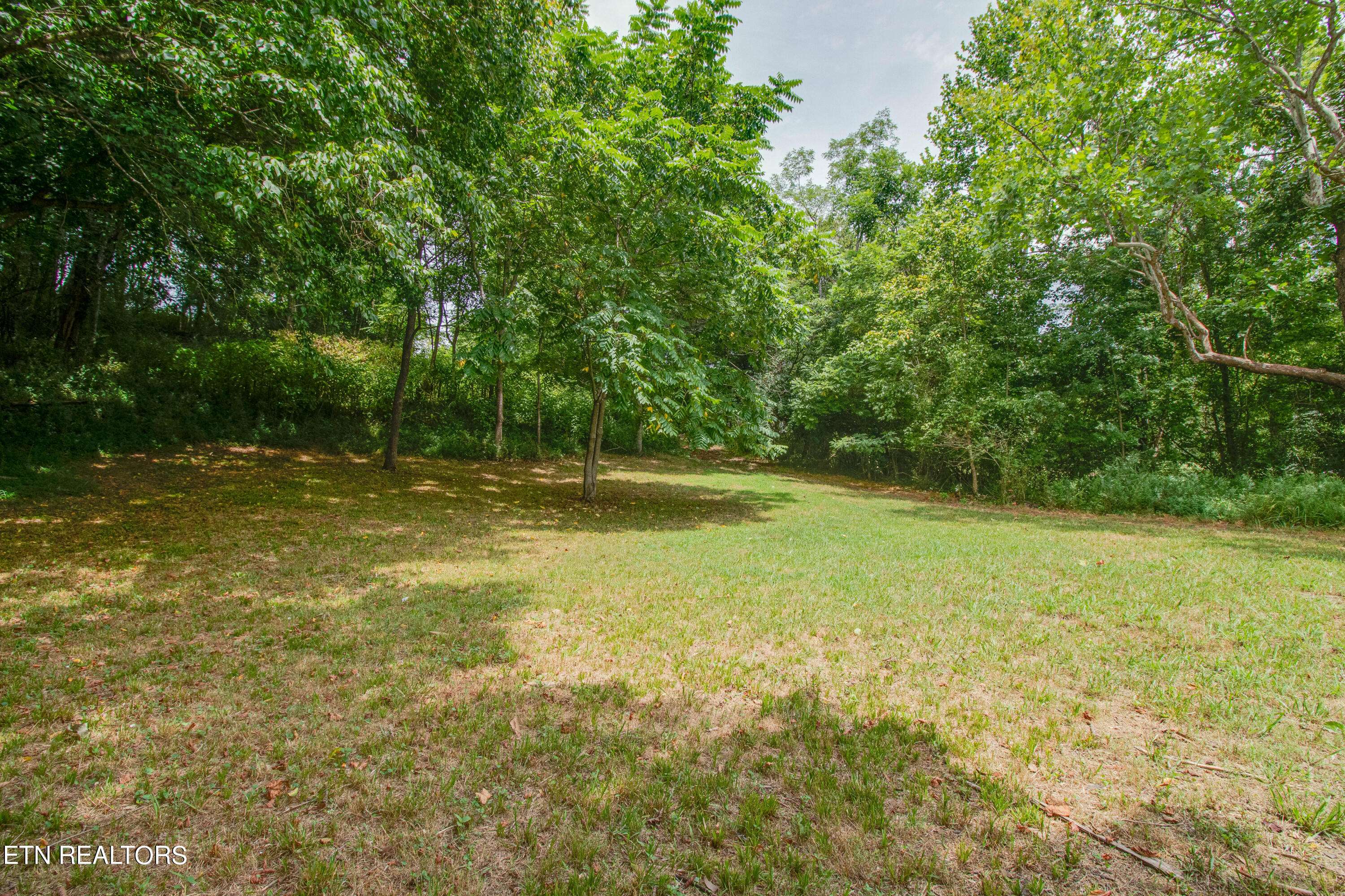 Loudon, TN 37774,429 Valley DR