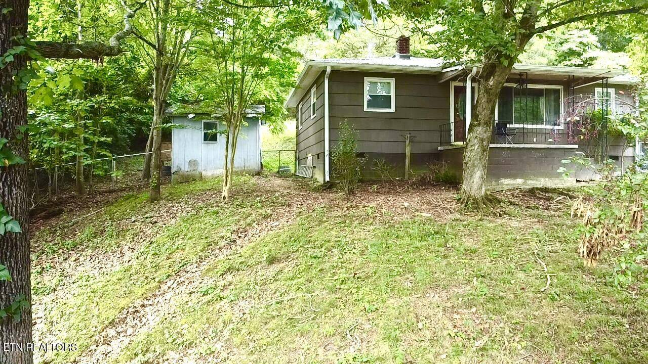 Lafollette, TN 37766,307 Hemlock St