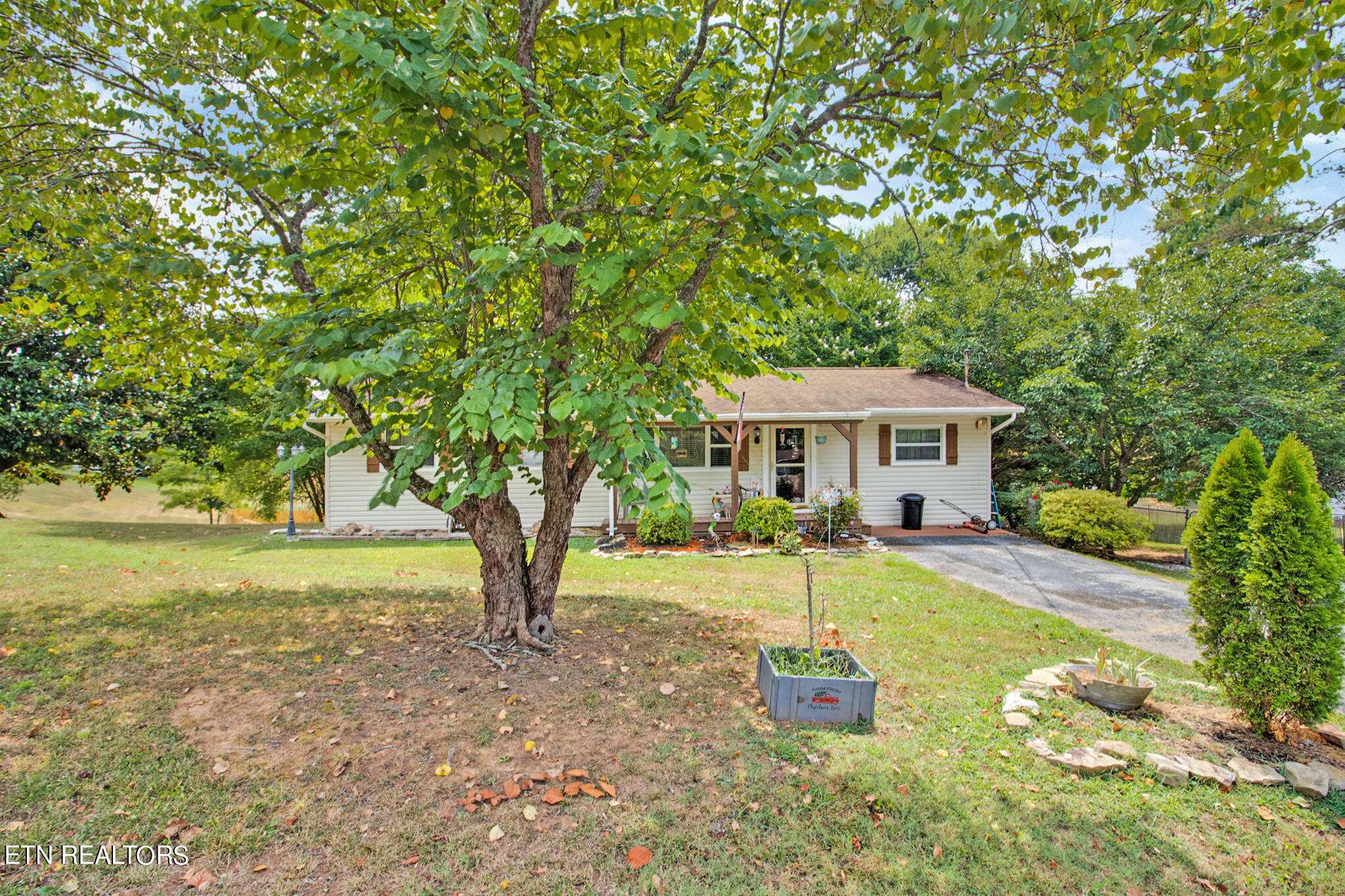 Harriman, TN 37748,212 Reba Ave