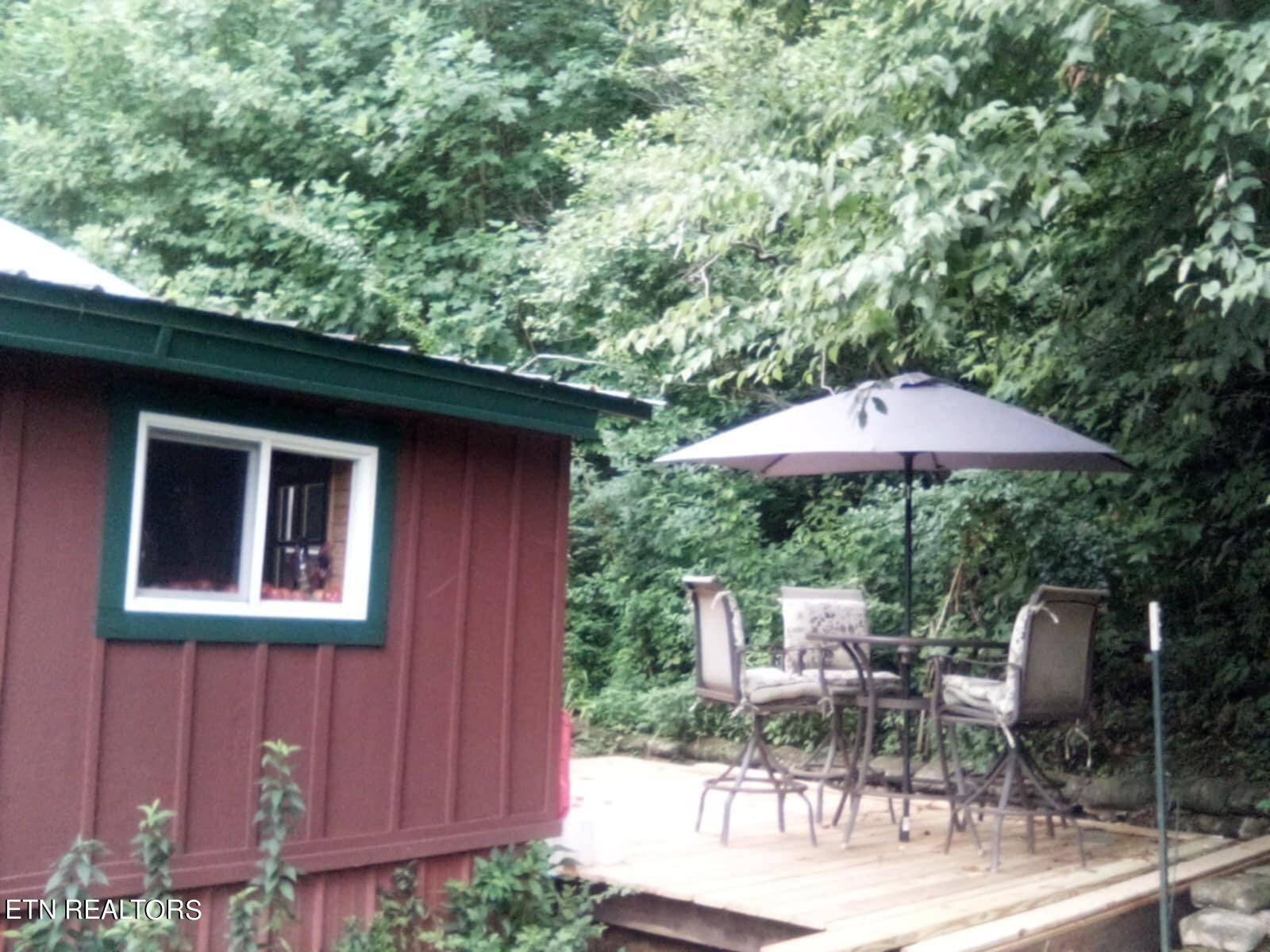 Tellico Plains, TN 37385,465 Unicoi Lakes Rd