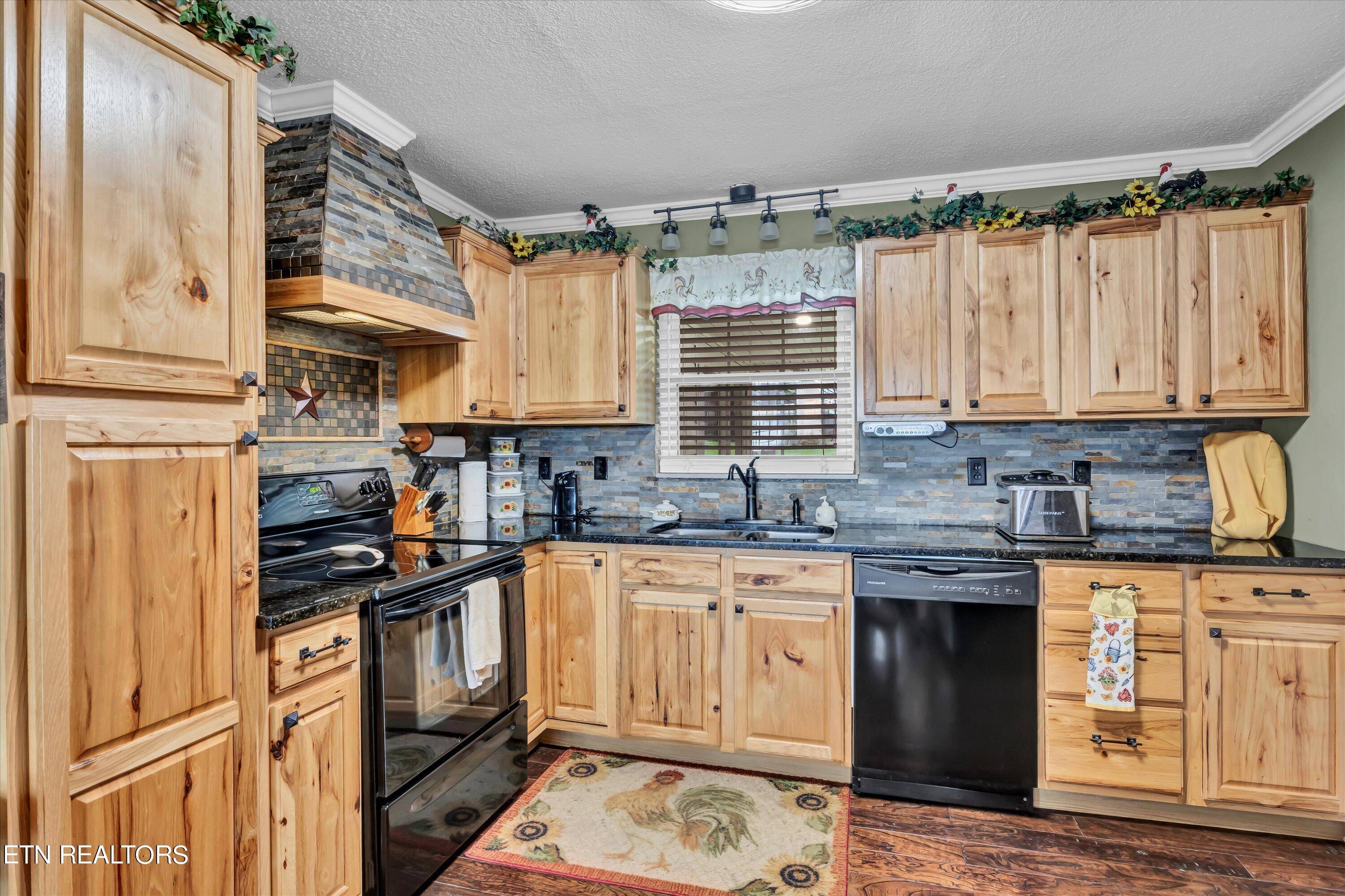 Madisonville, TN 37354,700 Netherton DR