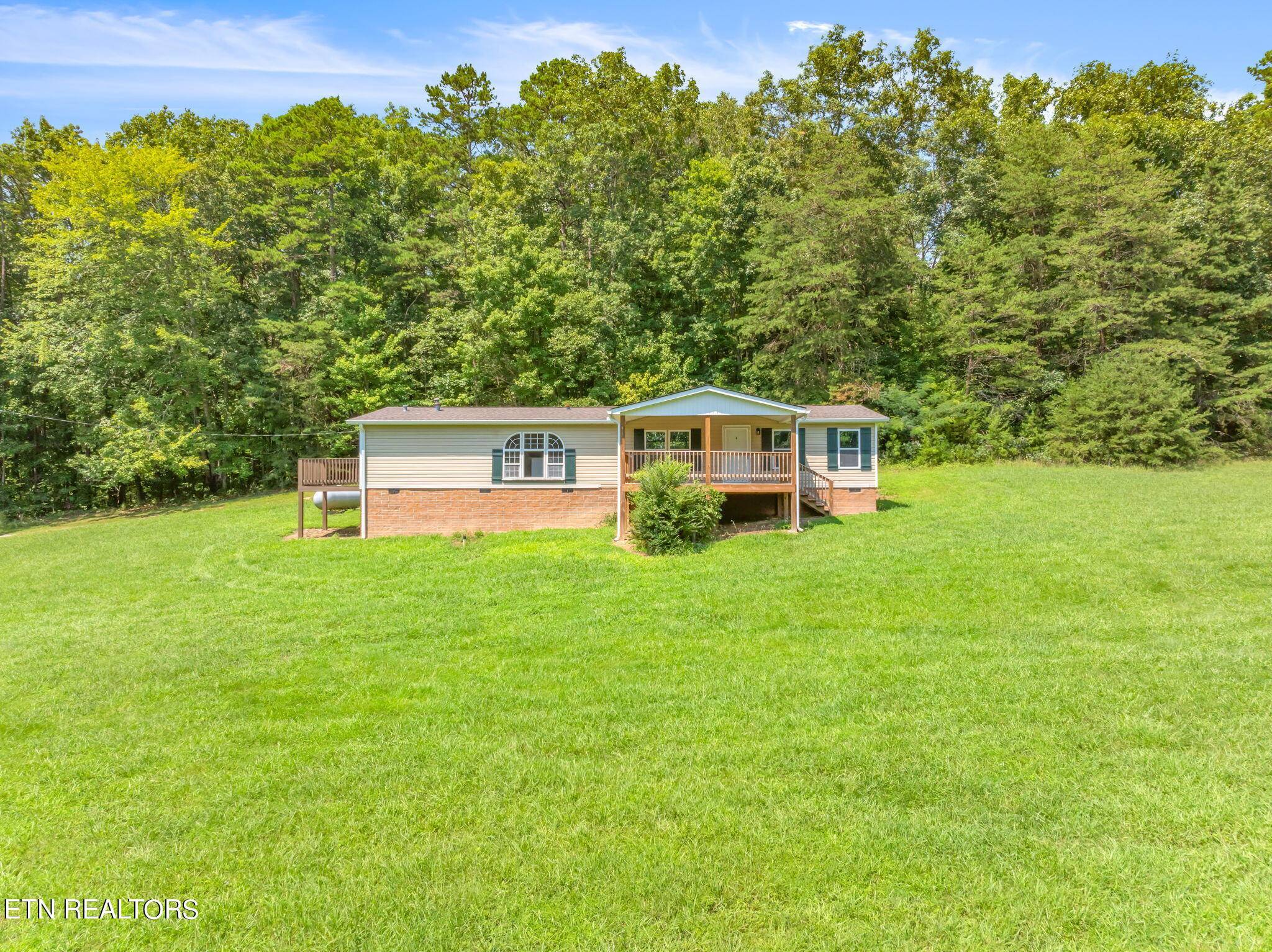 Lafollette, TN 37766,160 Cove Hollow Rd