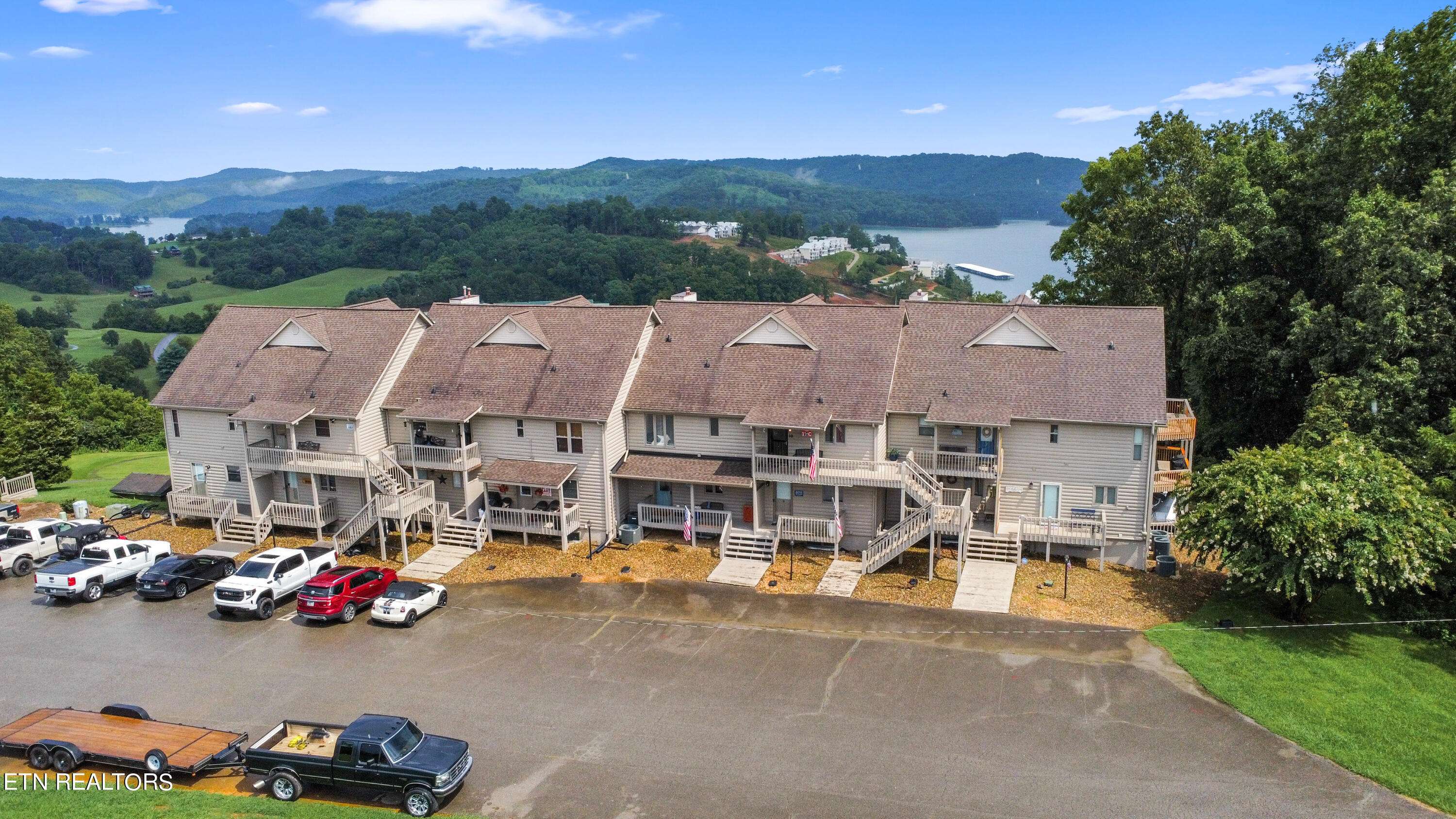 Lafollette, TN 37766,470 Deerfield Landing #10