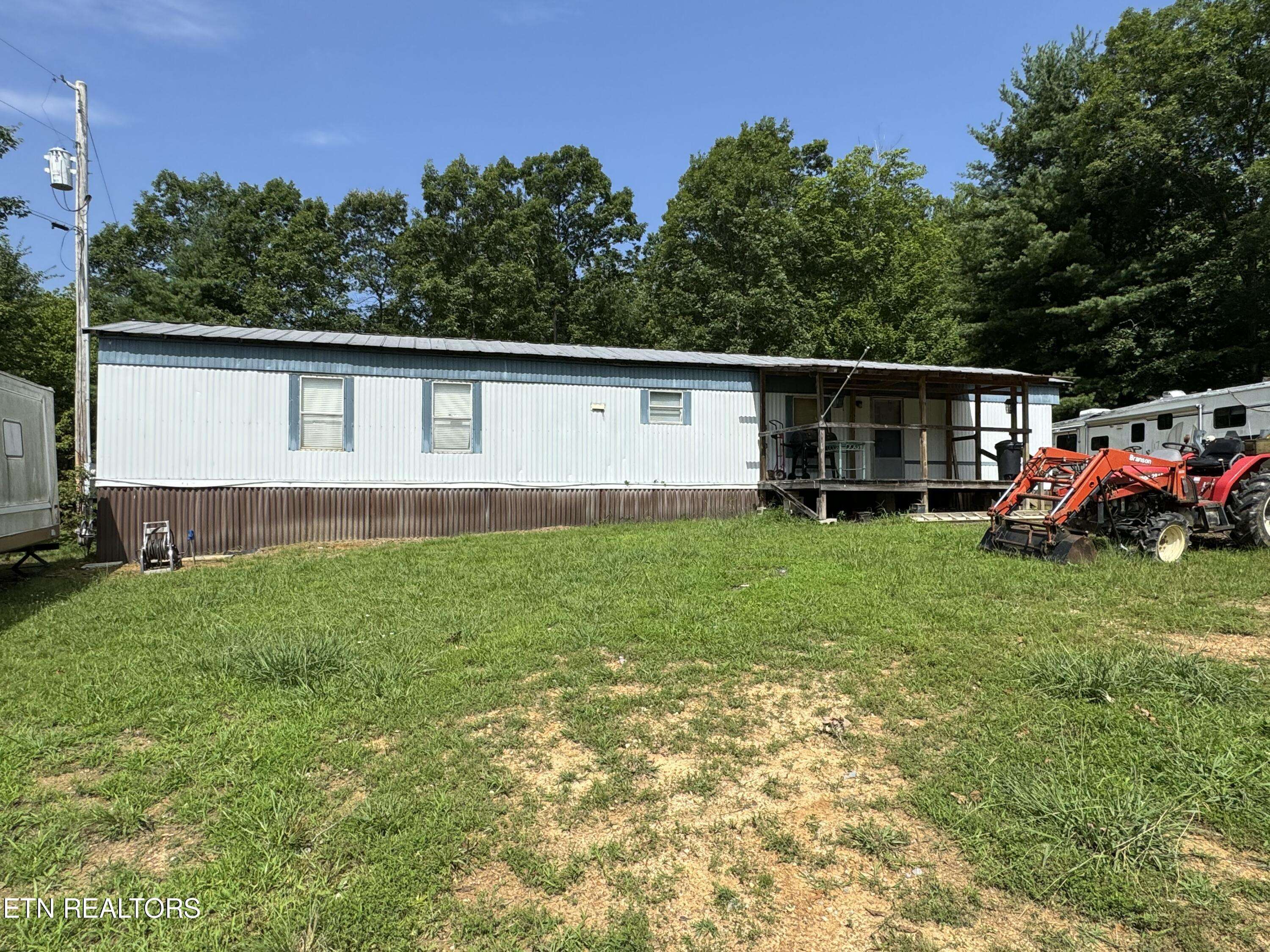 Oneida, TN 37841,757 Locust LN