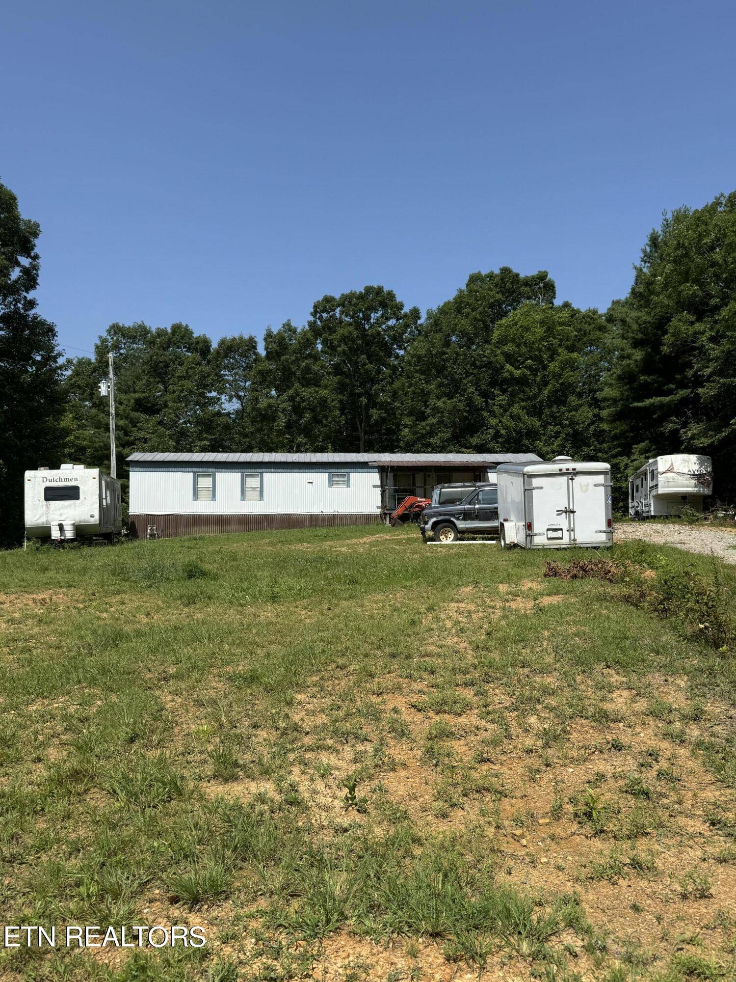 Oneida, TN 37841,757 Locust LN