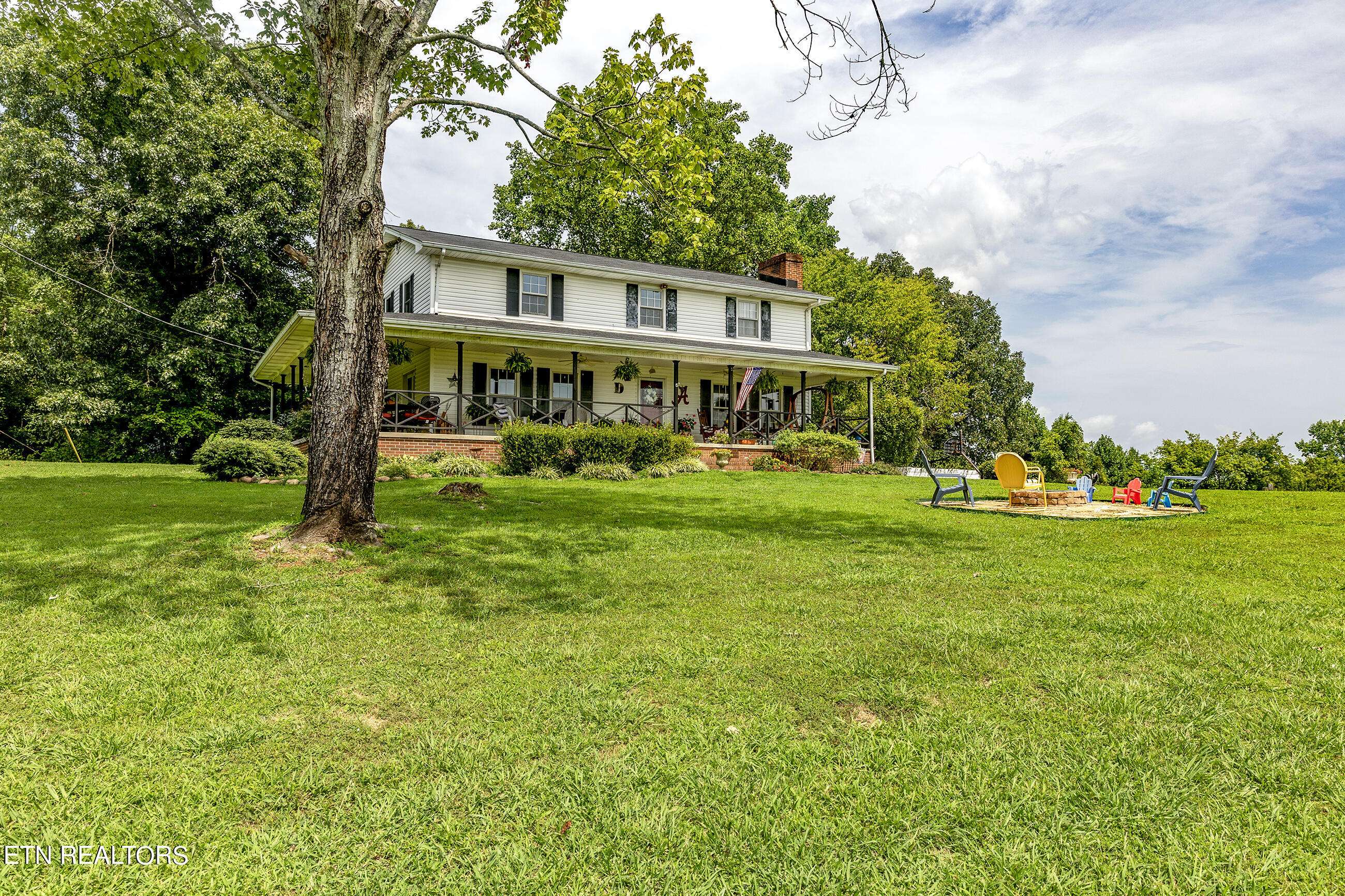 Clinton, TN 37716,175 Pleasant LN